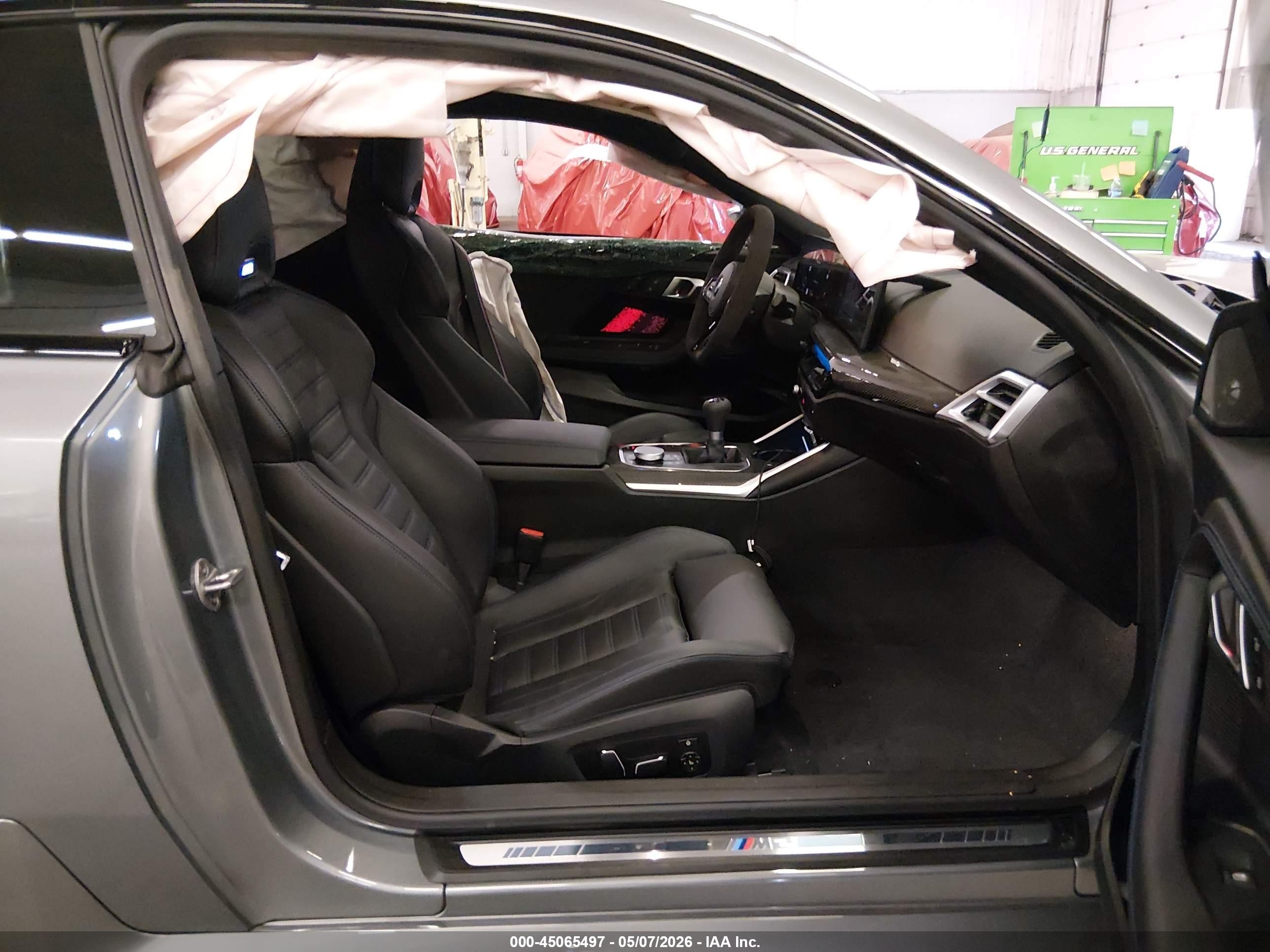 2025 BMW M2 VIN 3MF23DM01S8F59323 IAAI salvage auction — Side, Salvage (Oregon), sold $33,900 on 2026-08-10 (photo 5)