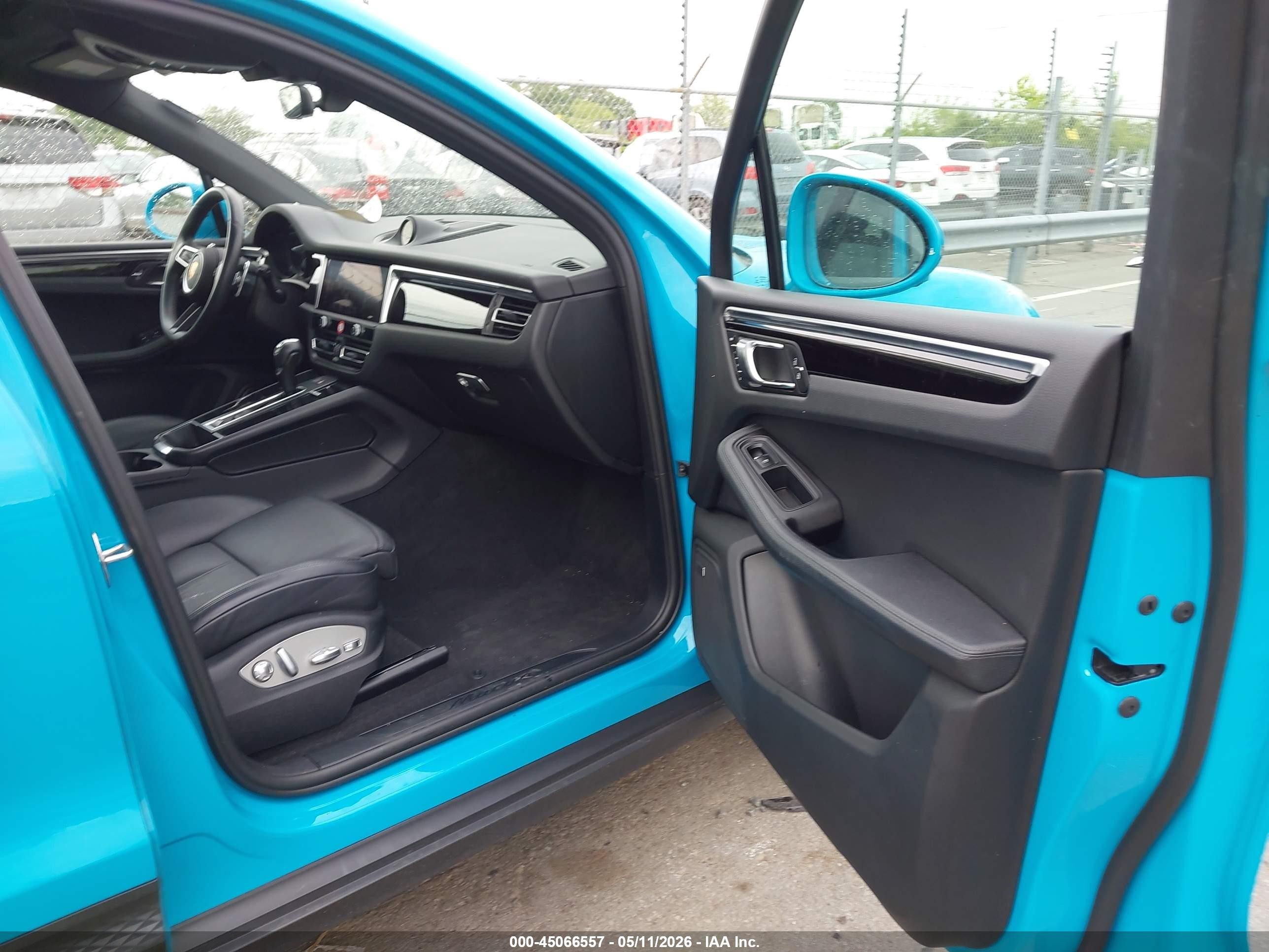 2022 Porsche Macan VIN WP1AA2A54NLB06334 IAAI salvage auction — Rear End, Salvage (Idaho), sold $19,100 on 2026-08-21 (photo 5)