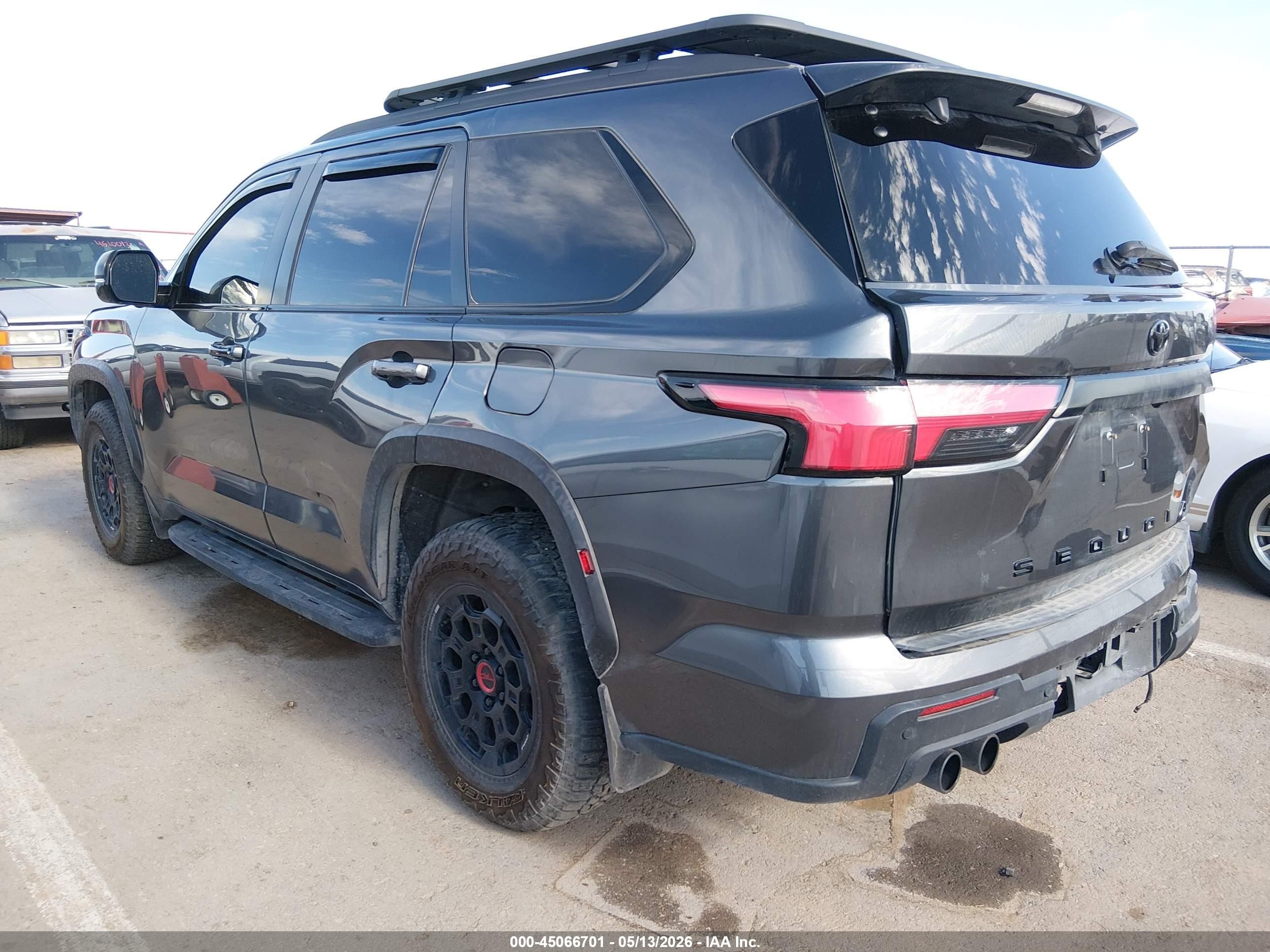 2025 Toyota Sequoia VIN 7SVAAABA0SX062978 IAAI salvage auction — Rear End, Salvage (New Mexico), sold $39,050 on 2026-08-05 (photo 3)