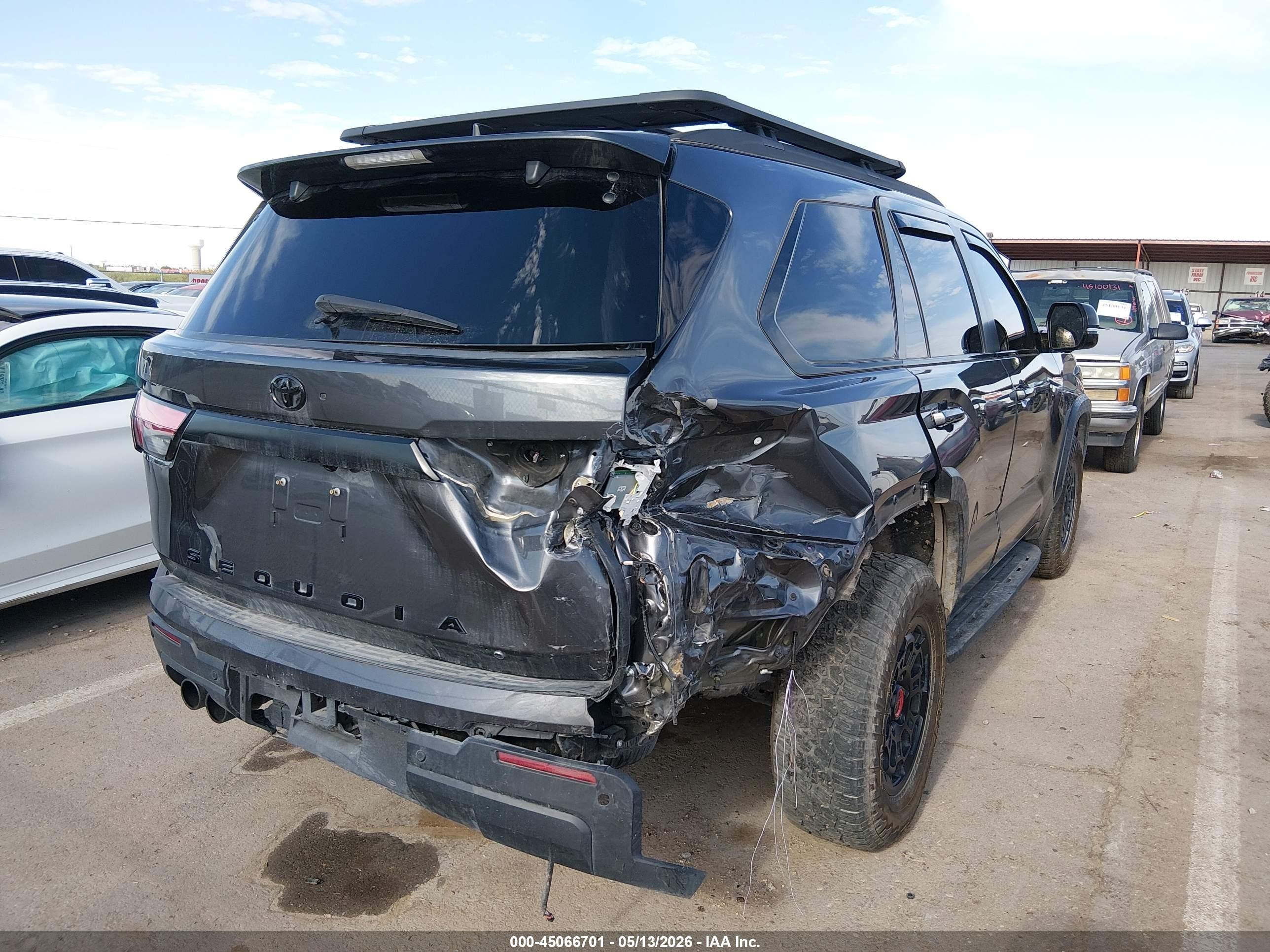 2025 Toyota Sequoia VIN 7SVAAABA0SX062978 IAAI salvage auction — Rear End, Salvage (New Mexico), sold $39,050 on 2026-08-05 (photo 4)
