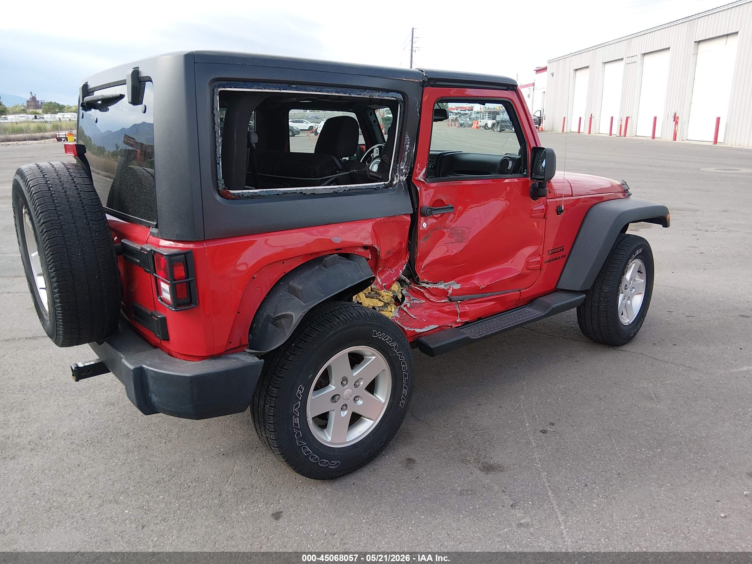 2013 Jeep Wrangler VIN 1C4AJWAGXDL677562 IAAI salvage auction — Side, Salvage (Utah), sold $5,450 on 2026-07-09 (photo 4)