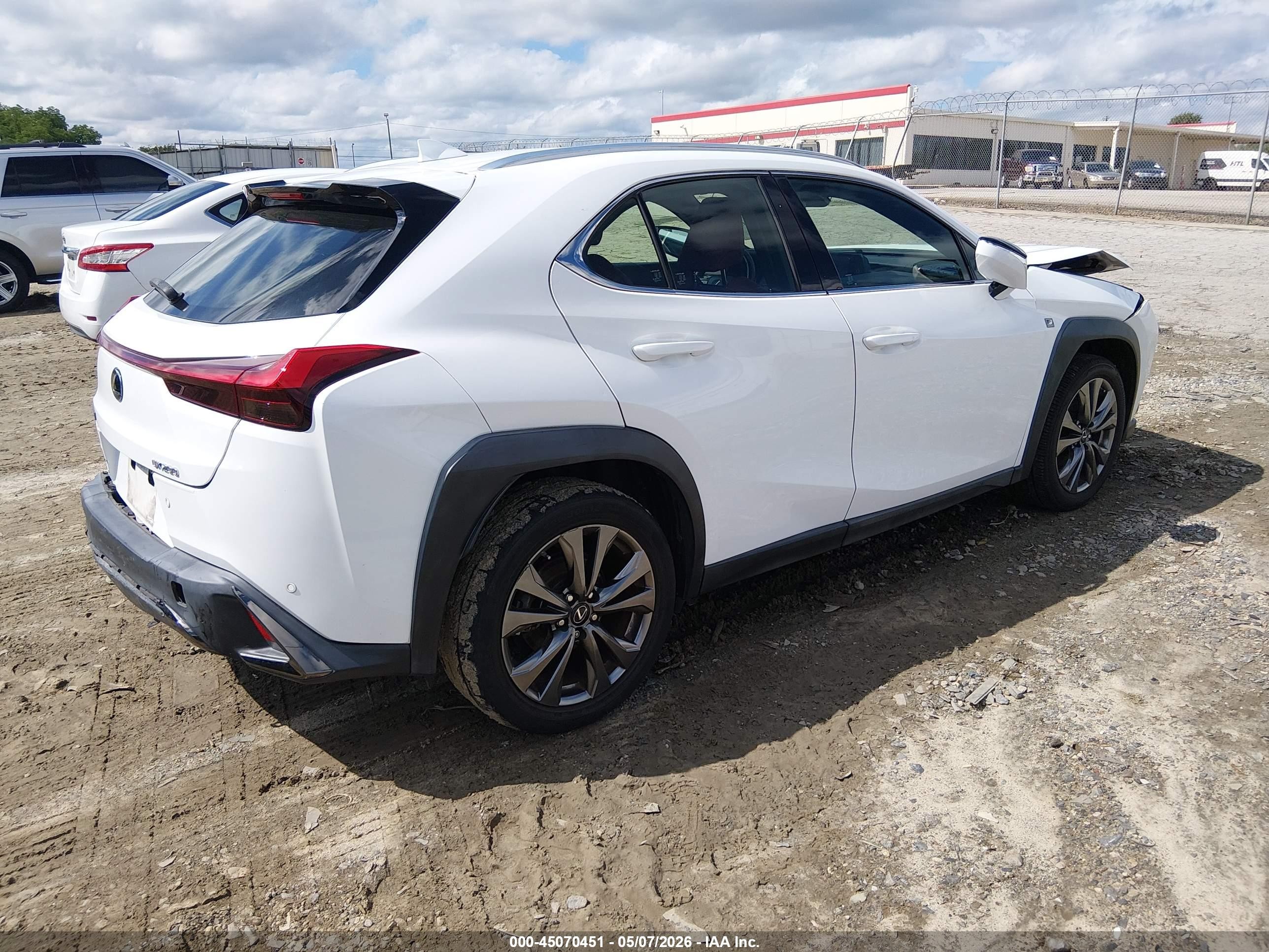 2019 Lexus Ux 200 VIN JTHY3JBH5K2000438 IAAI salvage auction — Front & Rear, Salvage (Idaho), sold $7,250 on 2026-05-29 (photo 4)