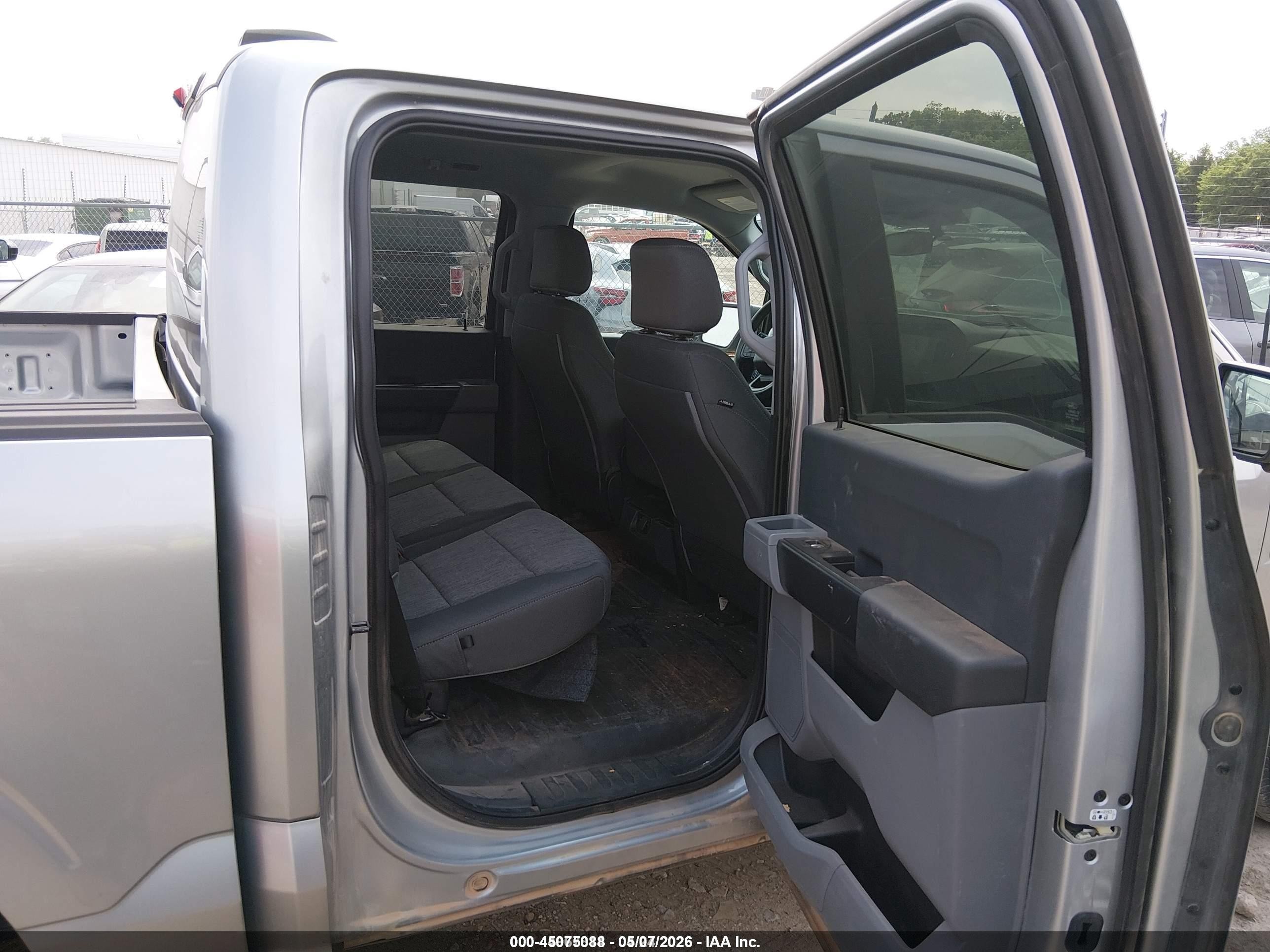 2021 Ford F-150 VIN 1FTEW1EB5MKE48359 IAAI salvage auction — Normal Wear, SF97 (Oklahoma), sold $19,775 on 2026-07-09 (photo 8)