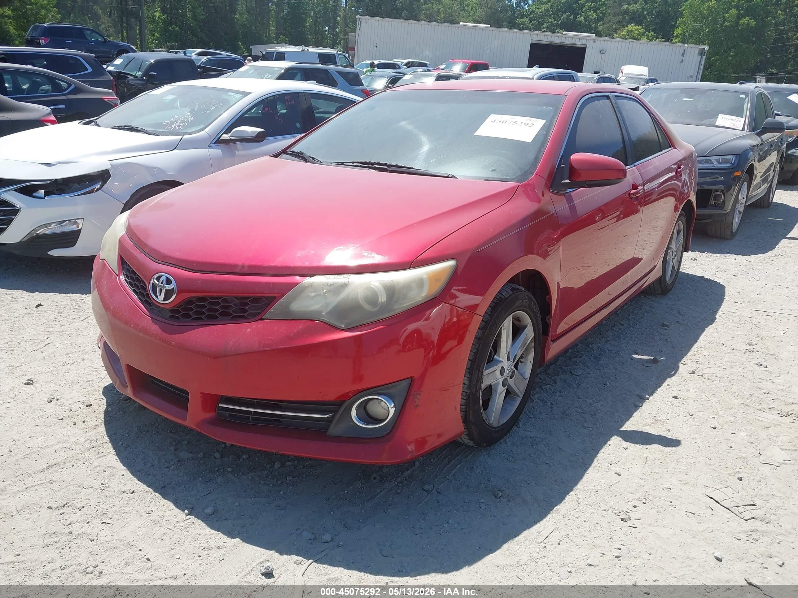 2013 Toyota Camry VIN 4T1BF1FK1DU642372 IAAI salvage auction — Side, Salvage (Georgia), sold $2,400 on 2026-06-23 (photo 2)