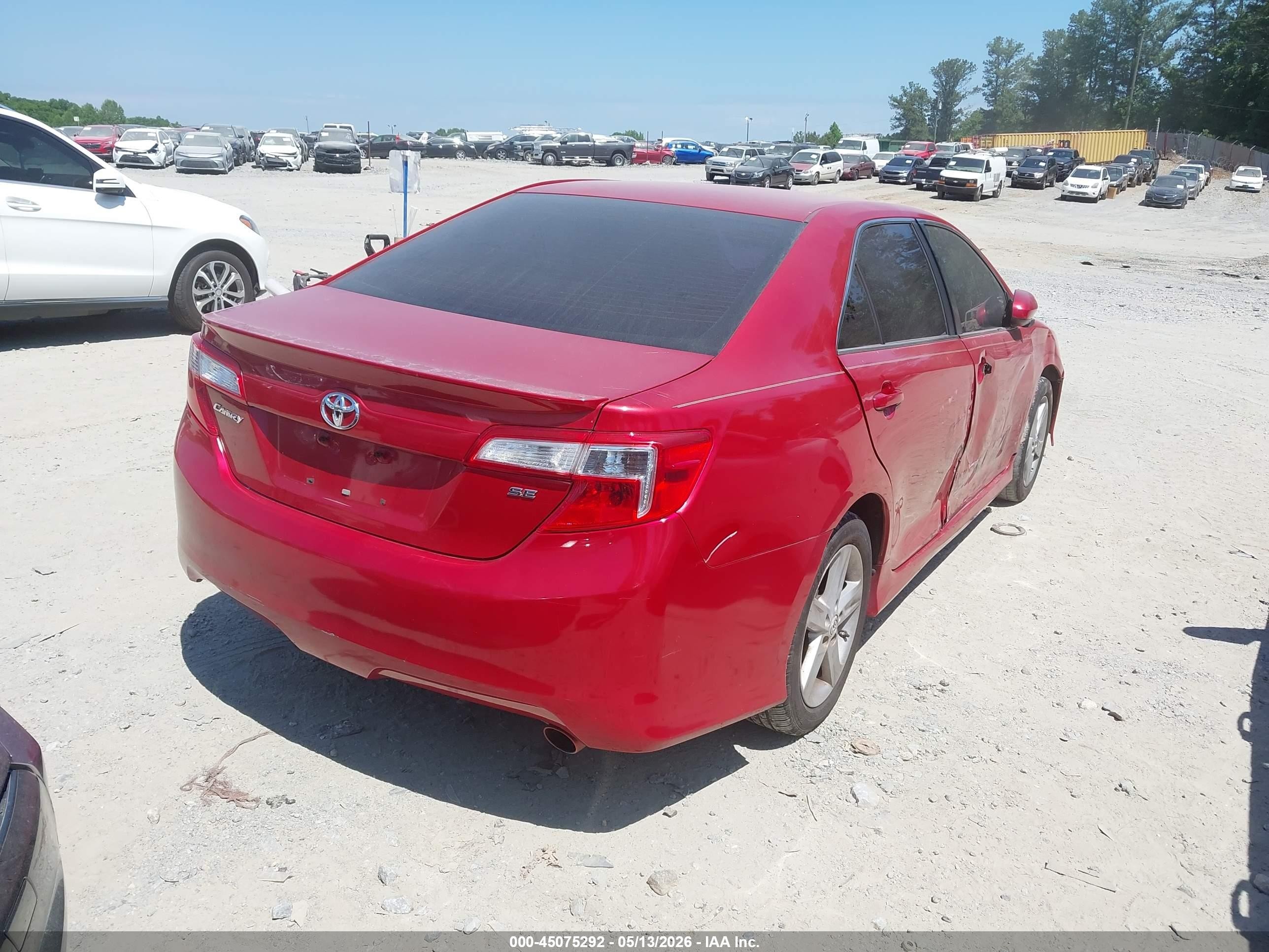2013 Toyota Camry VIN 4T1BF1FK1DU642372 IAAI salvage auction — Side, Salvage (Georgia), sold $2,400 on 2026-06-23 (photo 4)