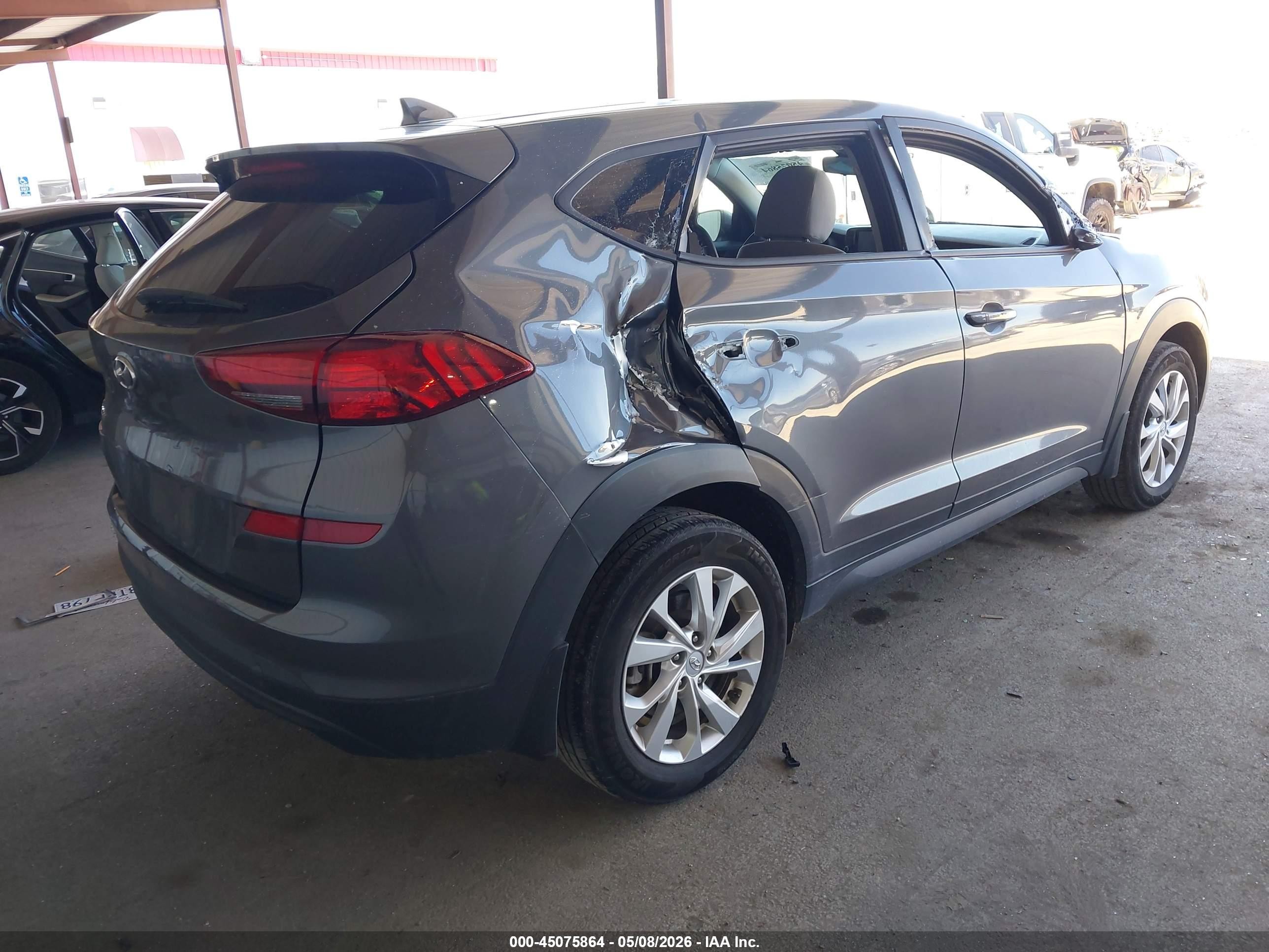 2020 Hyundai Tucson VIN KM8J23A45LU275096 IAAI salvage auction — Side, Salvage (California), sold $3,700 on 2026-07-02 (photo 4)