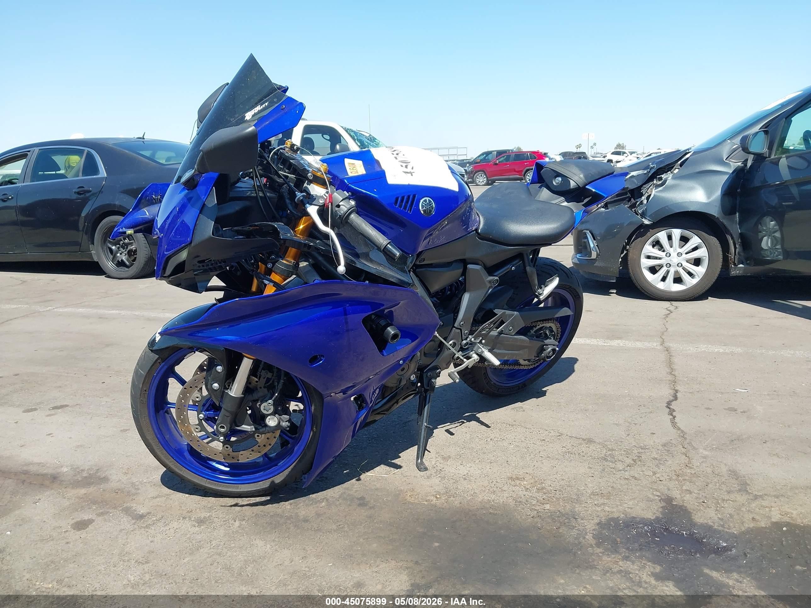 2025 Yamaha YZFR7 VIN JYARM38E8SA015755 IAAI salvage auction — Front End, Salvage (Arizona), sold $3,000 on 2026-07-07 (photo 2)