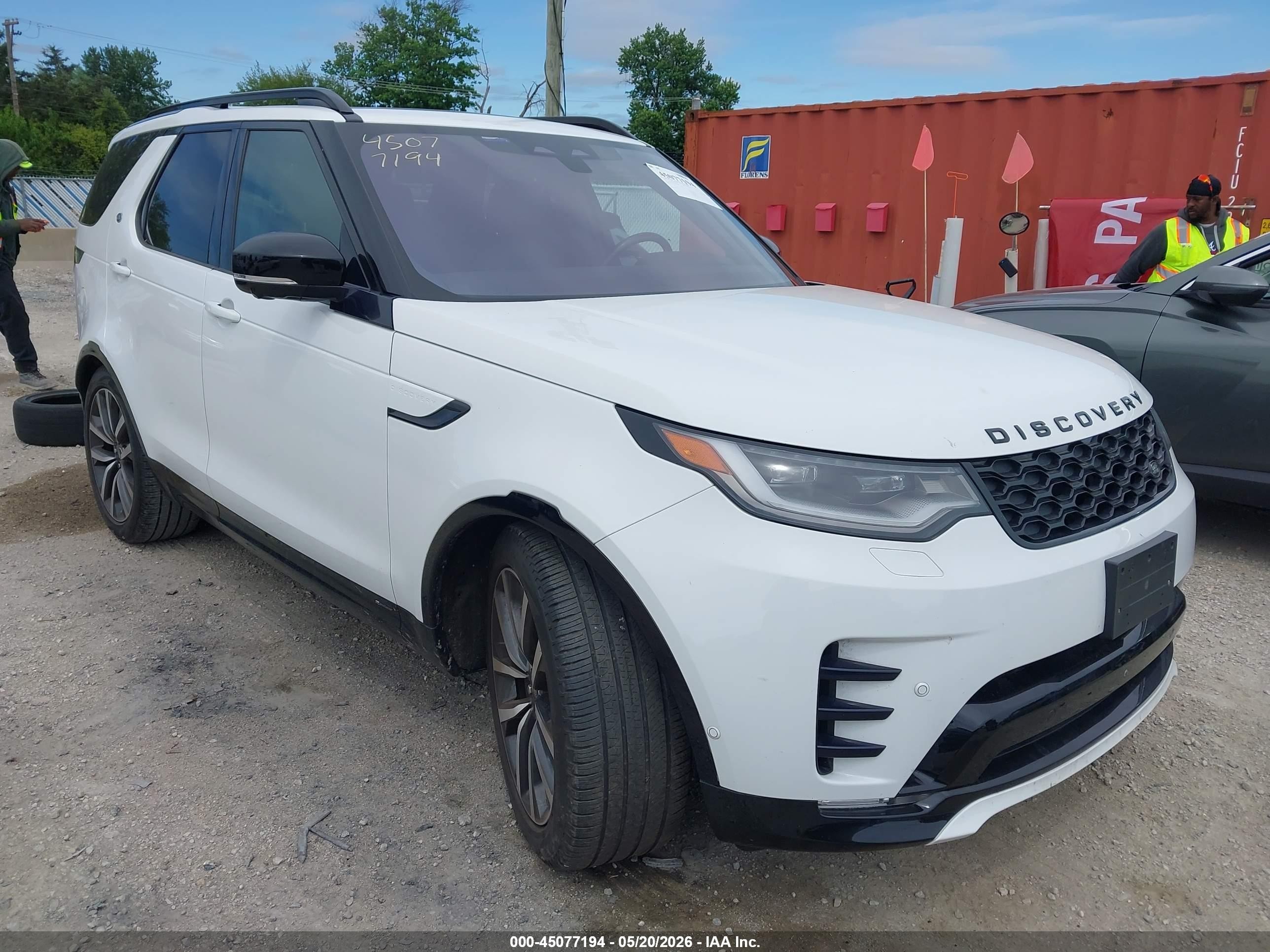 2021 Land Rover Discovery VIN SALRT4RU7M2450100 — IAAI salvage auction photo