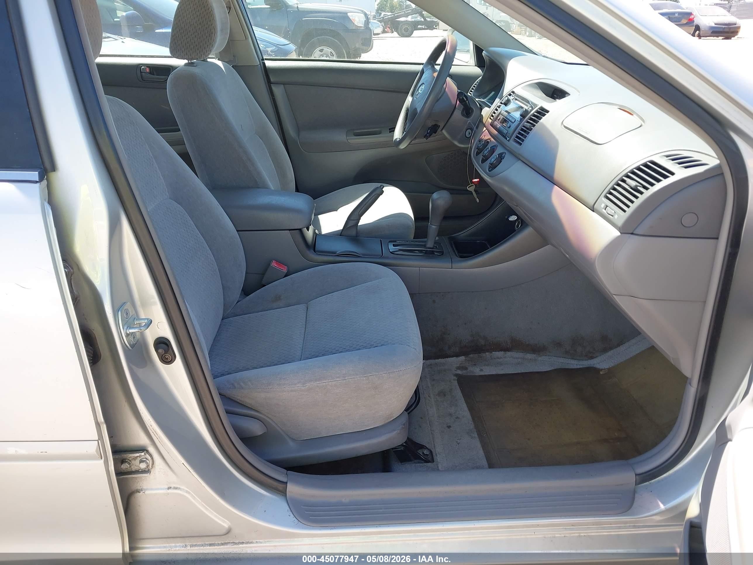 2003 Toyota Camry VIN 4T1BE32K63U720292 IAAI salvage auction — Normal Wear, Clear - Dealer Only (California), sold $550 on 2026-05-14 (photo 5)