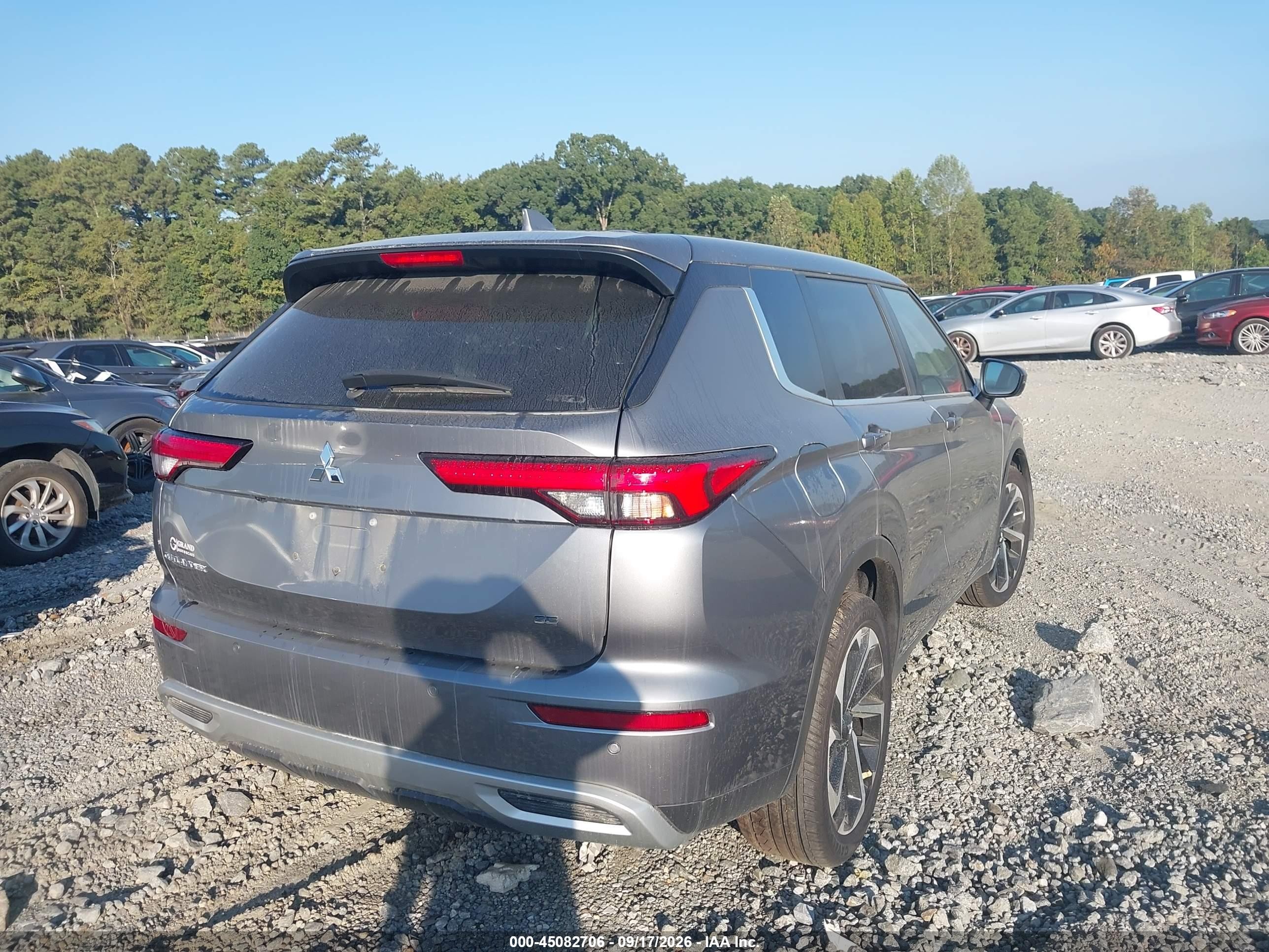2024 Mitsubishi Outlander VIN JA4J4VA84RZ025206 IAAI salvage auction — Front End, Salvage (Georgia), sold $7,900 on 2026-09-19 (photo 4)