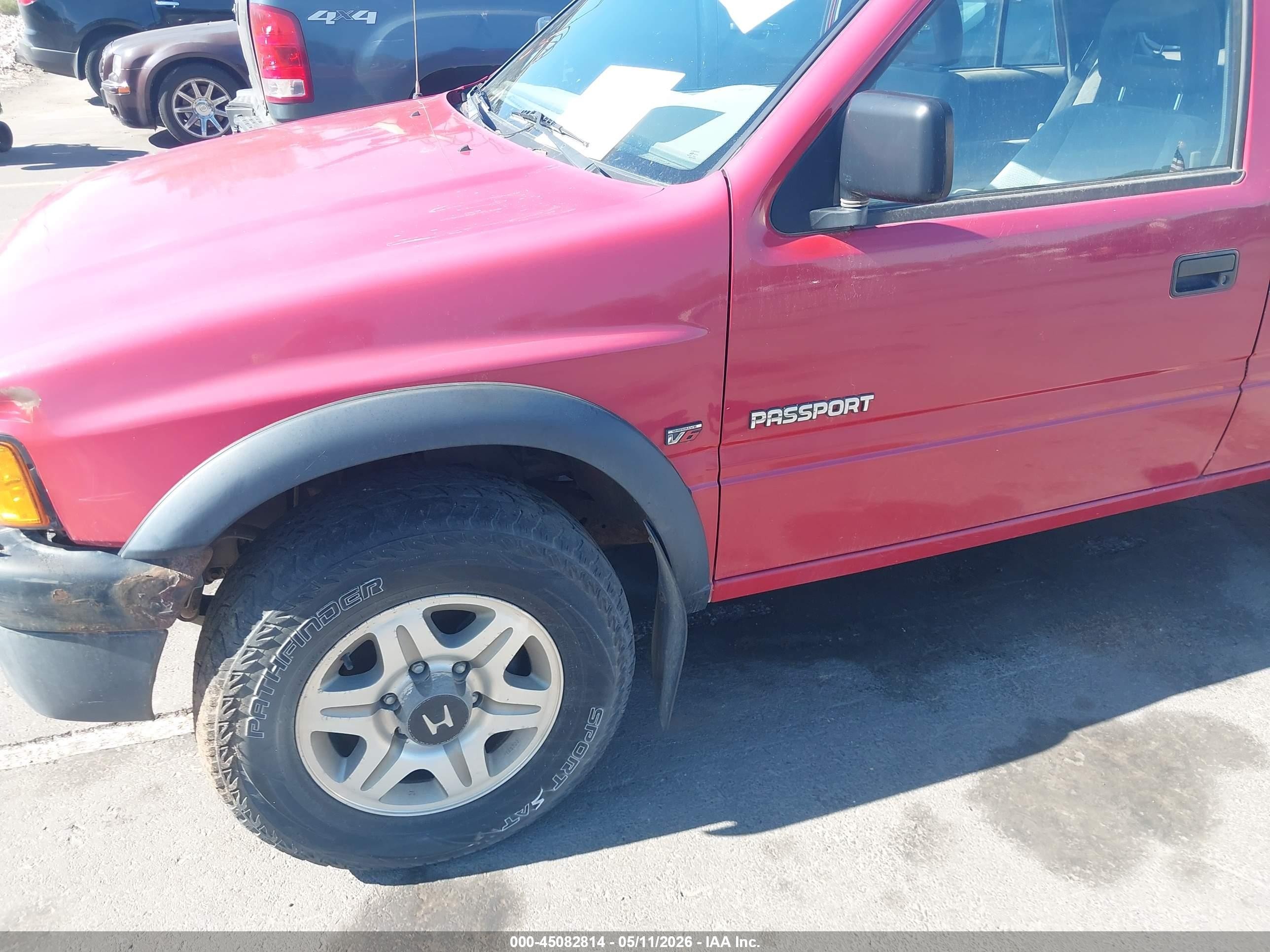 1997 Honda Passport VIN 4S6CM58V8V4400812 IAAI salvage auction — Normal Wear, Clear (Utah), sold $275 on 2026-07-09 (photo 6)