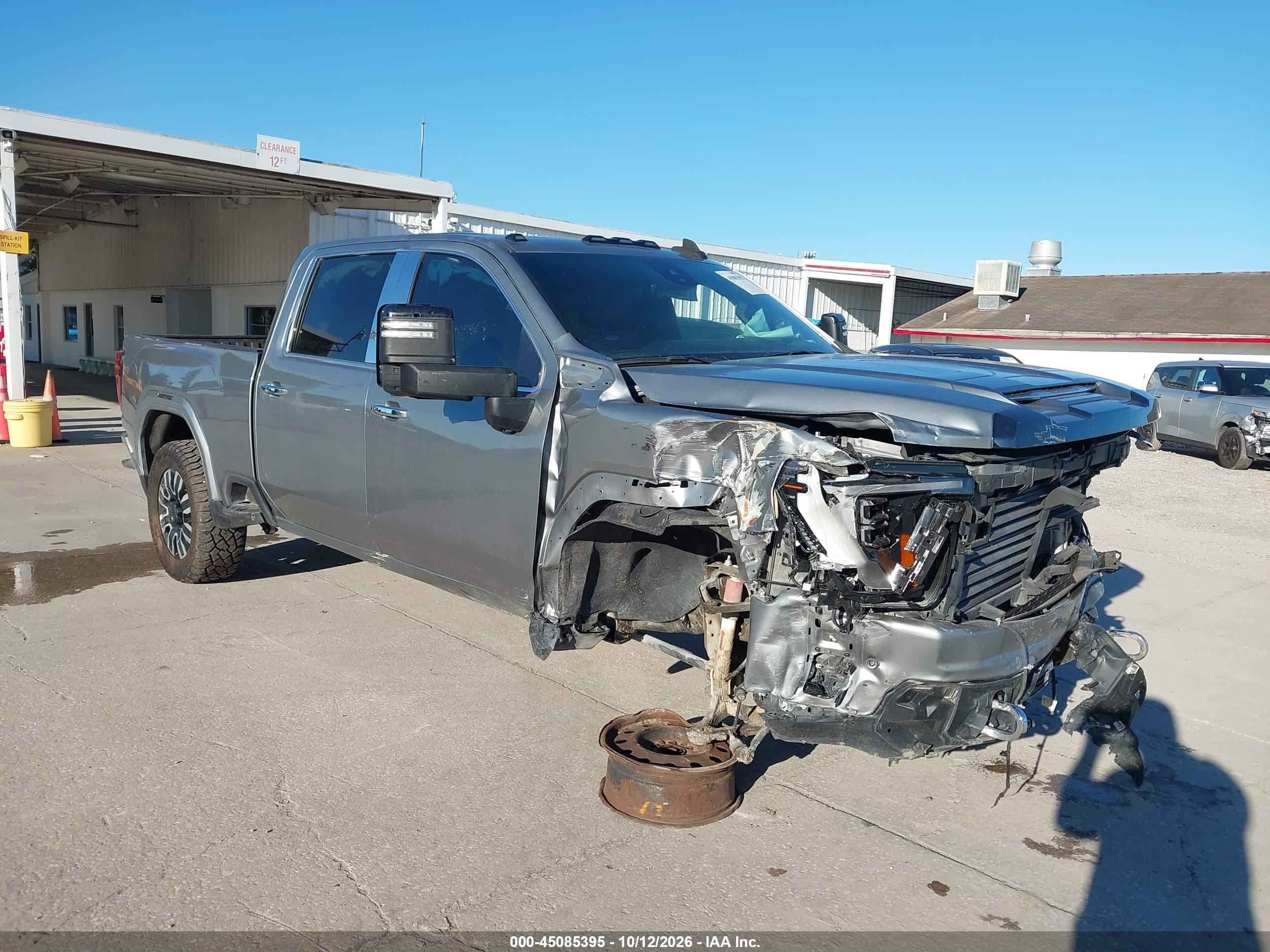 2024 GMC Sierra 3500 HD VIN 1GT49YEY7RF381540 — IAAI salvage auction photo