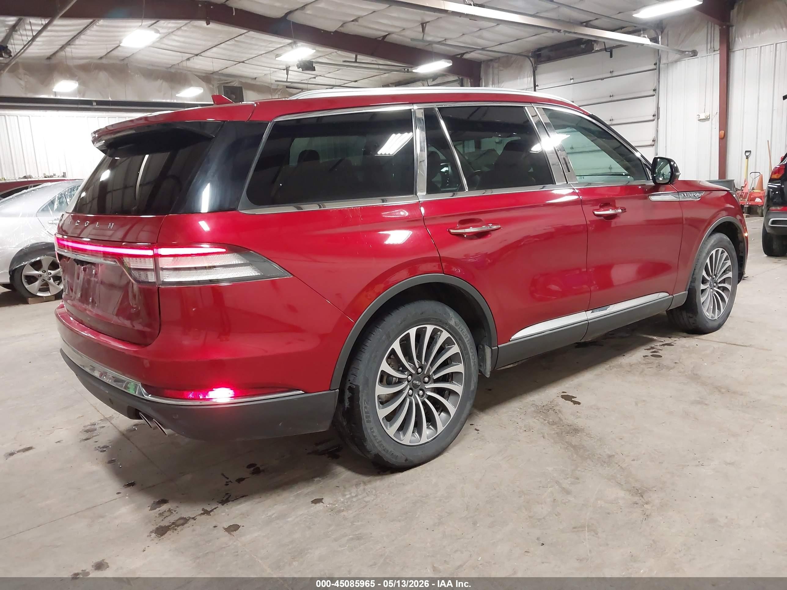 2020 Lincoln Aviator VIN 5LM5J7XC9LGL02631 IAAI salvage auction — Hail, Salvage (Iowa), sold $8,500 on 2026-09-13 (photo 4)