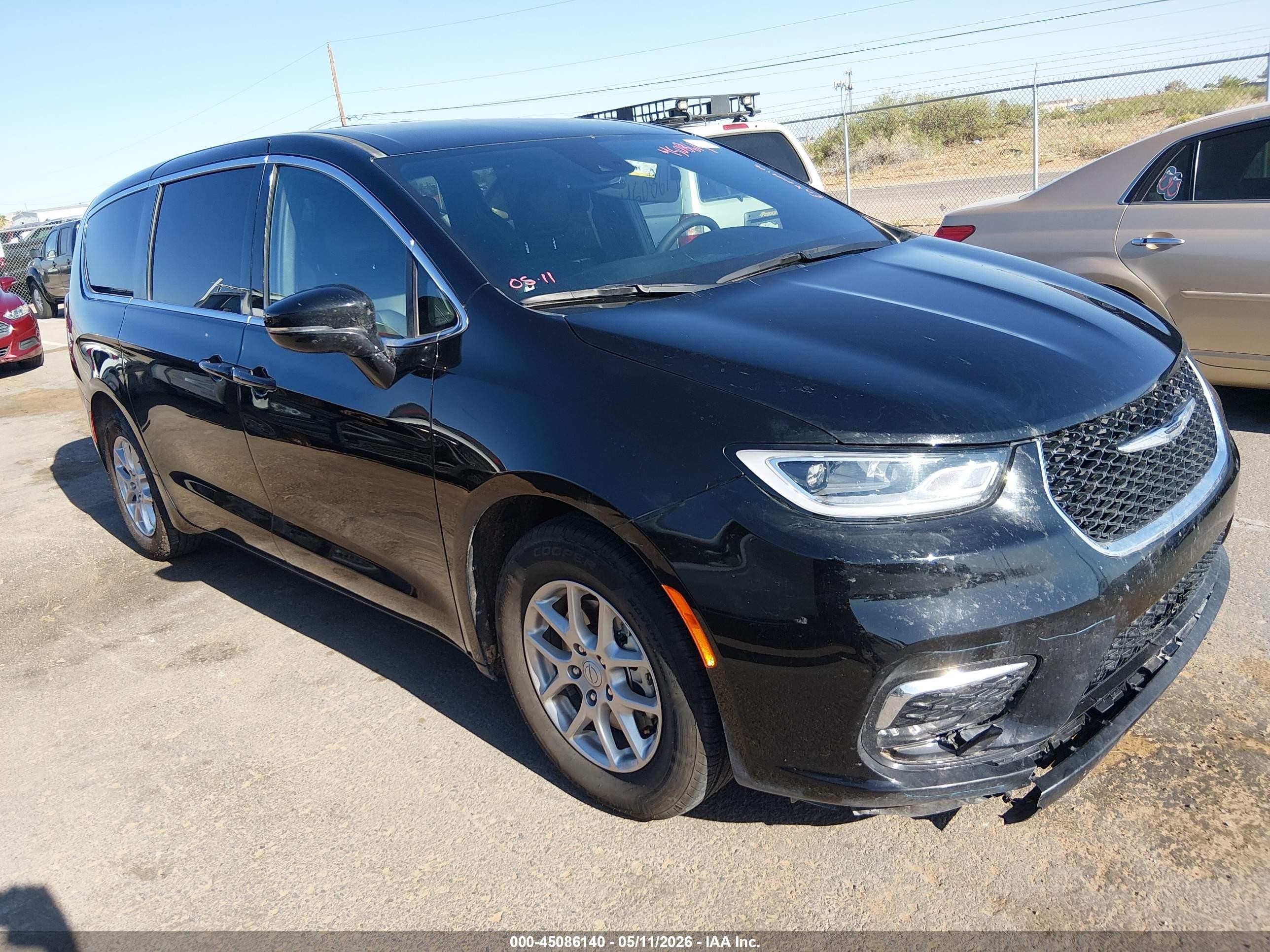 2025 Chrysler Pacifica VIN 2C4RC1BG6SR612131 — IAAI salvage auction photo