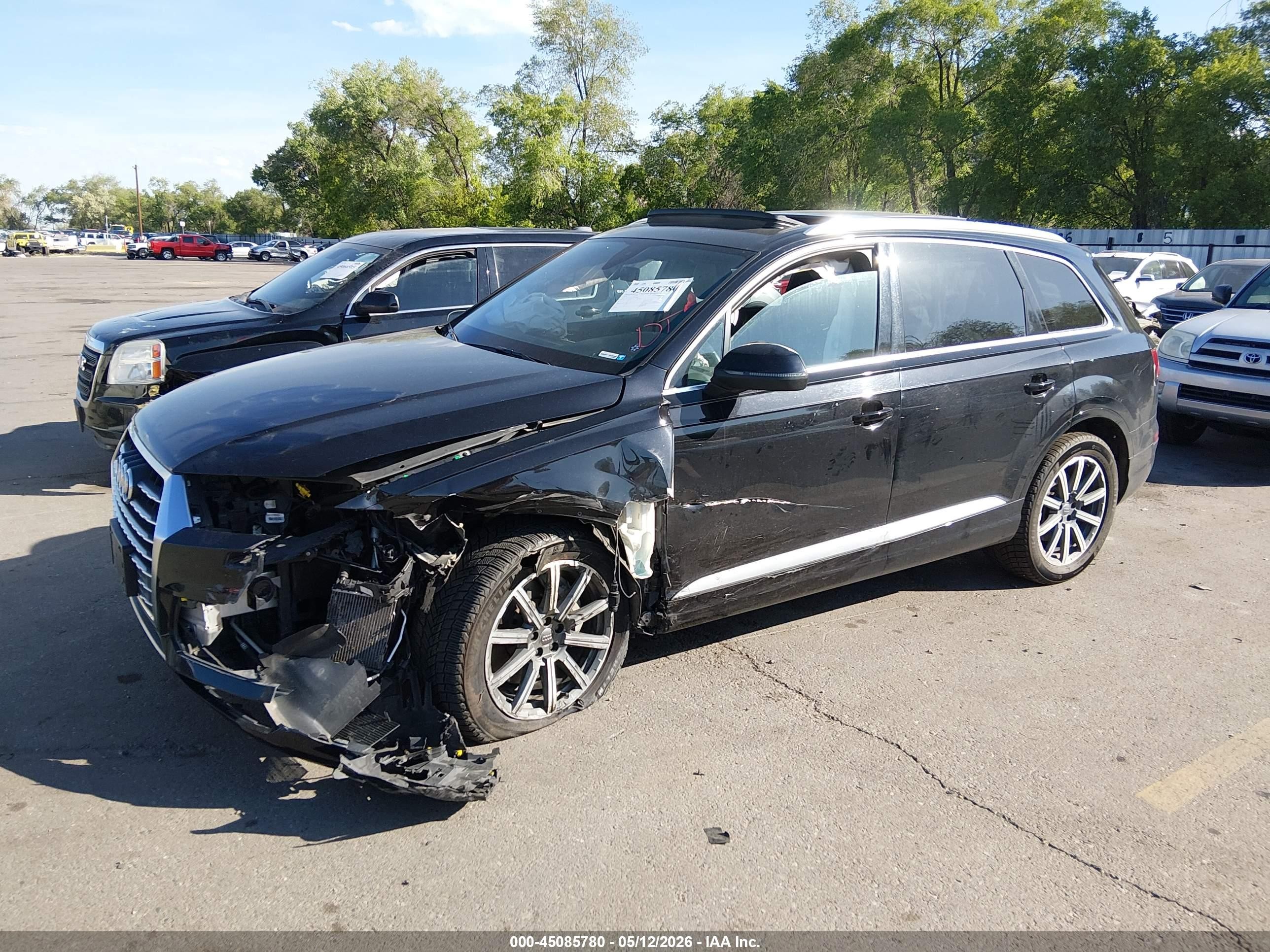 2018 Audi Q7 VIN WA1LAAF72JD018007 IAAI salvage auction — Unknown, Salvage (Utah), sold $3,750 on 2026-07-09 (photo 2)