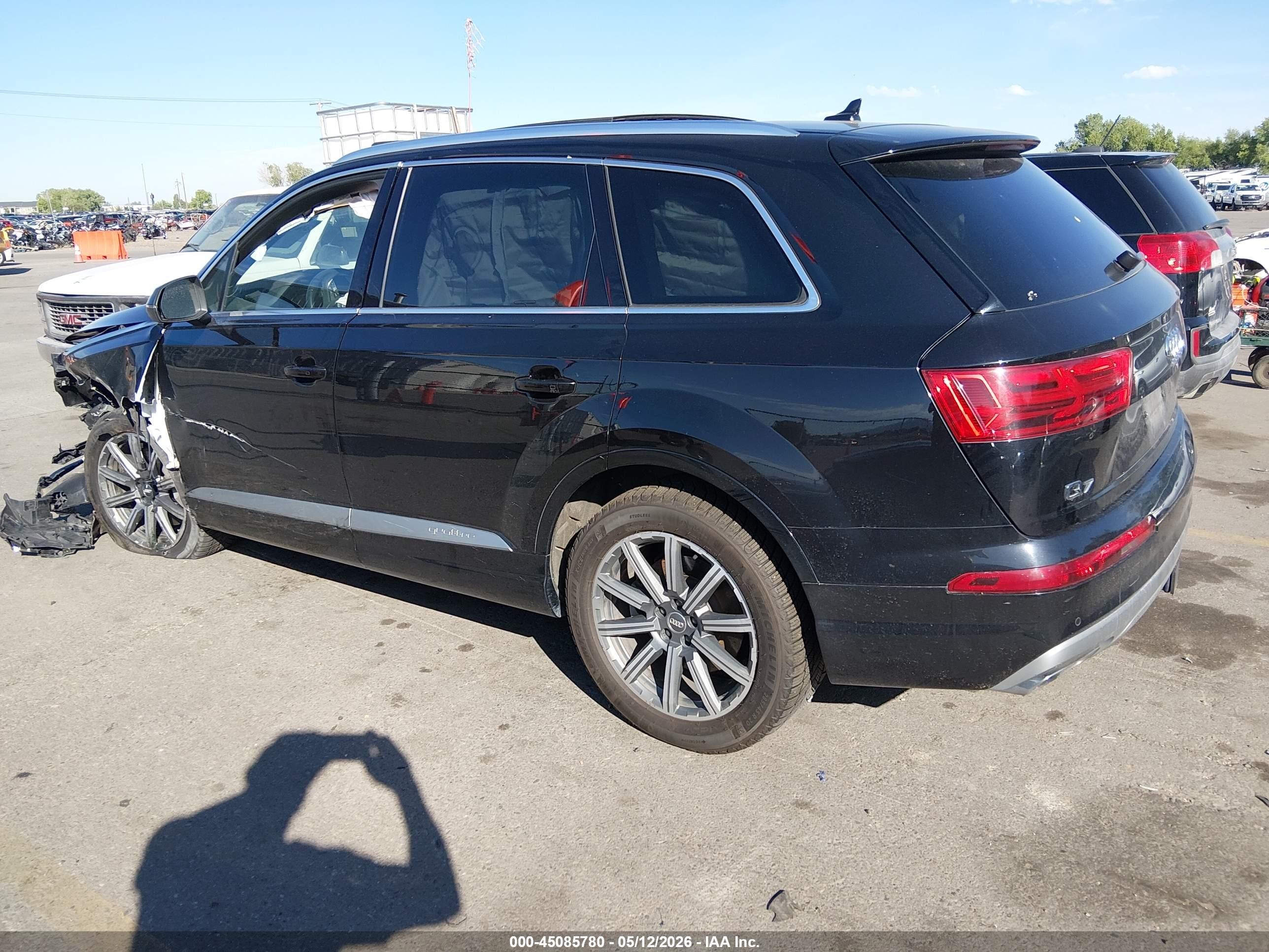 2018 Audi Q7 VIN WA1LAAF72JD018007 IAAI salvage auction — Unknown, Salvage (Utah), sold $3,750 on 2026-07-09 (photo 3)