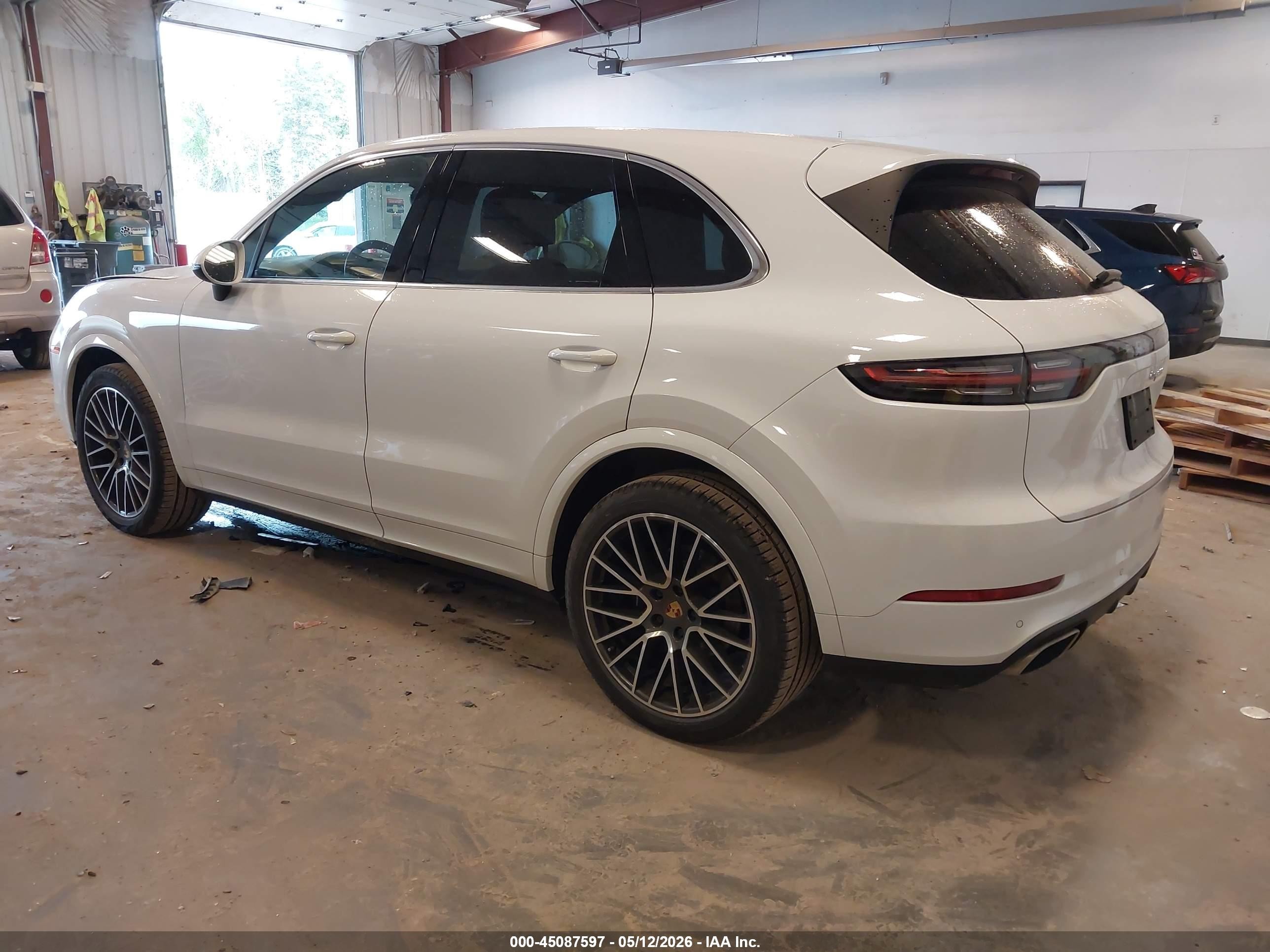 2020 Porsche Cayenne VIN WP1AA2AY9LDA01273 IAAI salvage auction — Front End, Clear (Michigan), sold $16,175 on 2026-06-30 (photo 3)