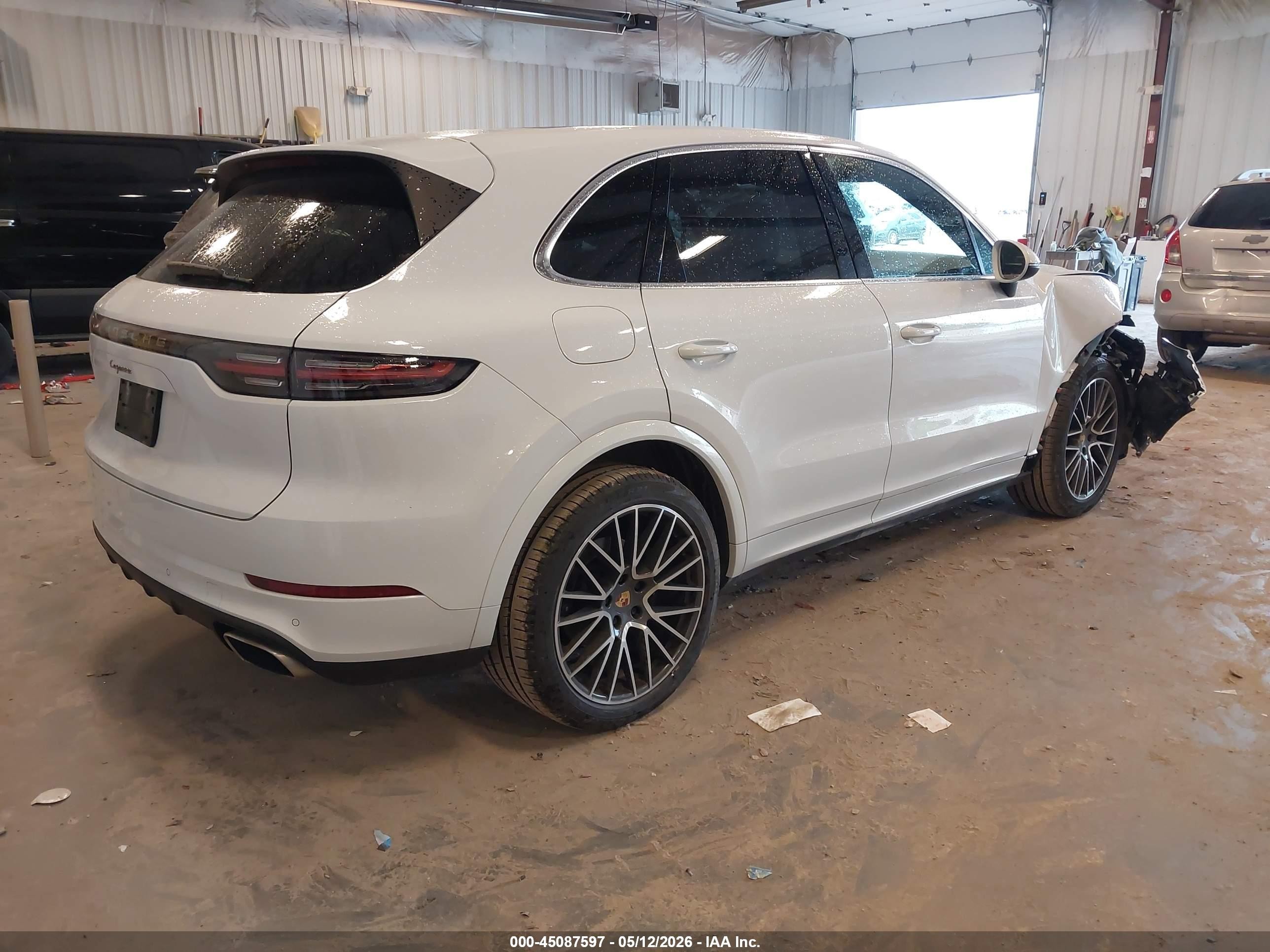 2020 Porsche Cayenne VIN WP1AA2AY9LDA01273 IAAI salvage auction — Front End, Clear (Michigan), sold $16,175 on 2026-06-30 (photo 4)