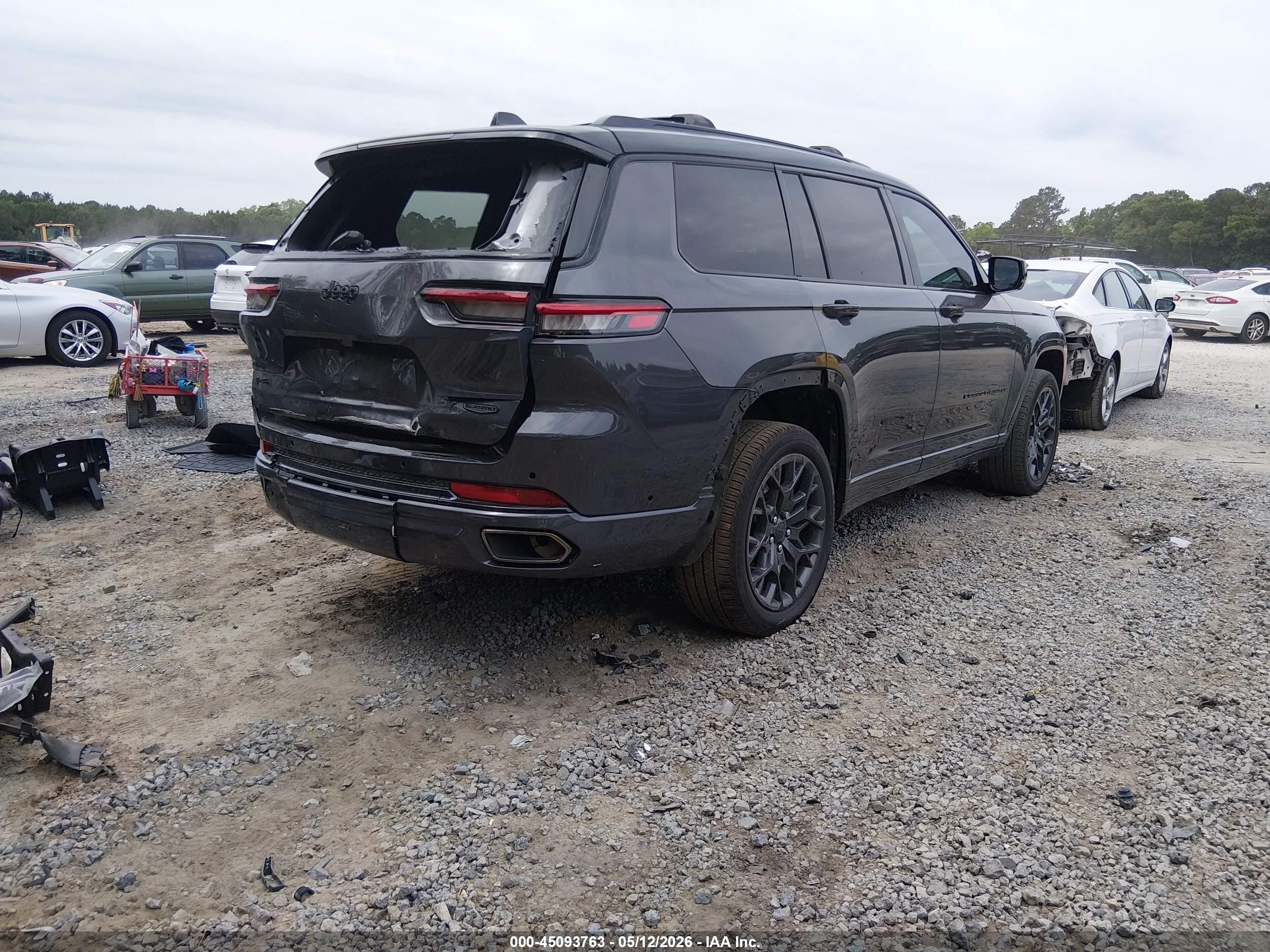 2024 Jeep Grand Cherokee L VIN 1C4RJKET0R8549974 IAAI salvage auction — Rear End, Clear (South Carolina), sold $26,250 on 2026-09-16 (photo 4)