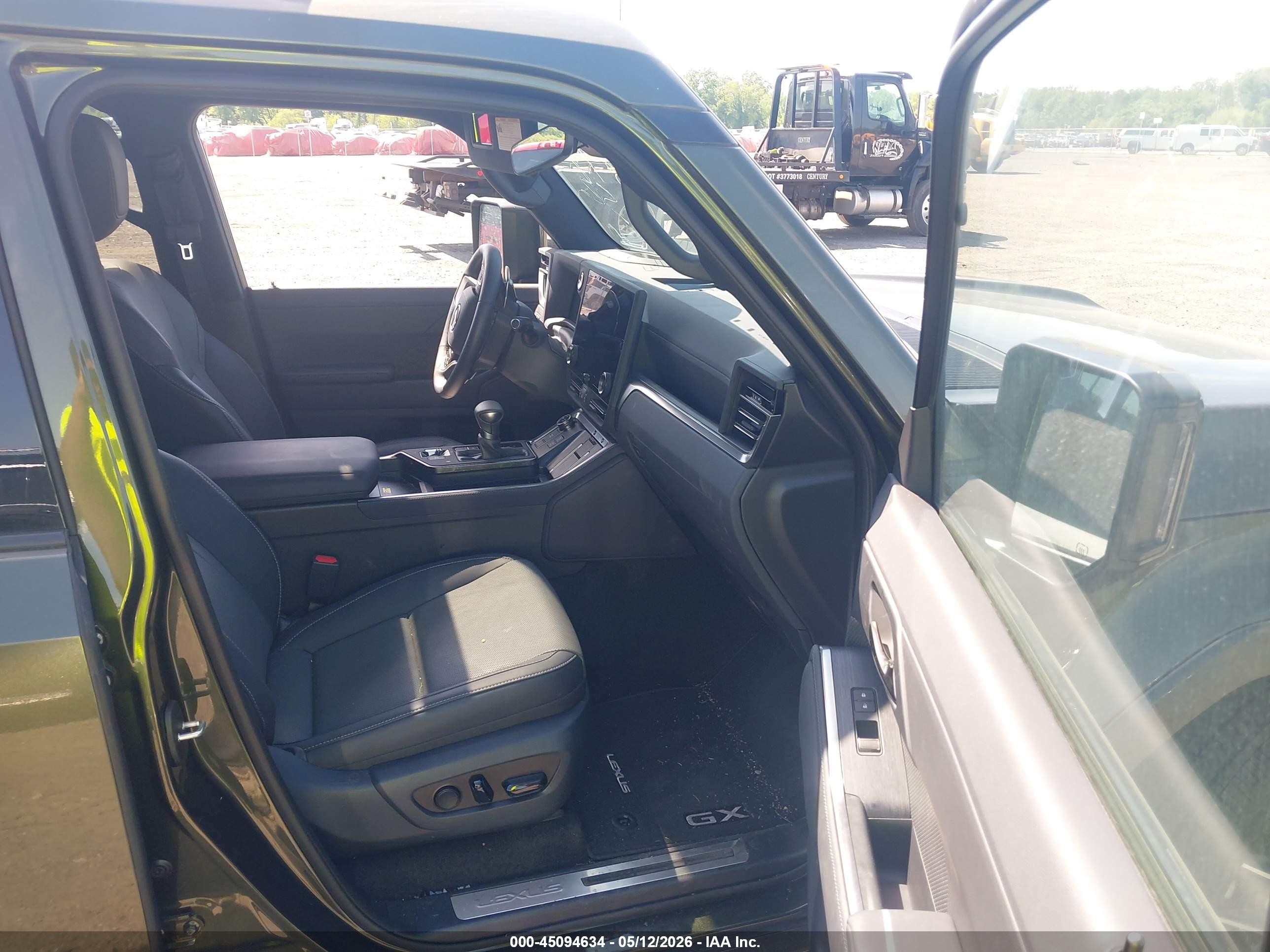 2025 Lexus Gx VIN JTJTBCDX9S5040077 IAAI salvage auction — Unknown, Salvage (District Of Columbia), sold $65,500 on 2026-09-11 (photo 5)