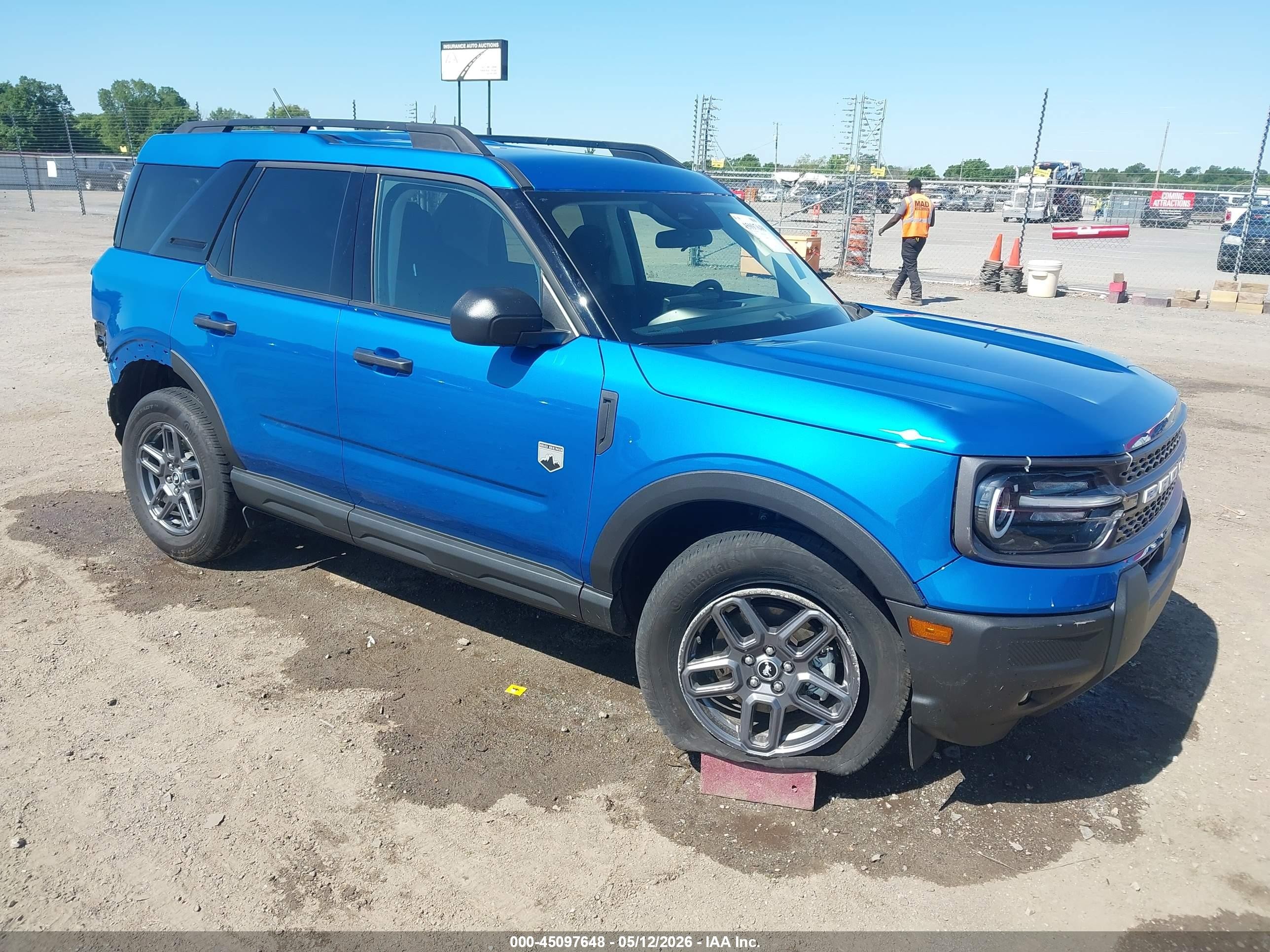 2025 Ford Bronco Sport VIN 3FMCR9BN2SRE72585 — IAAI salvage auction photo