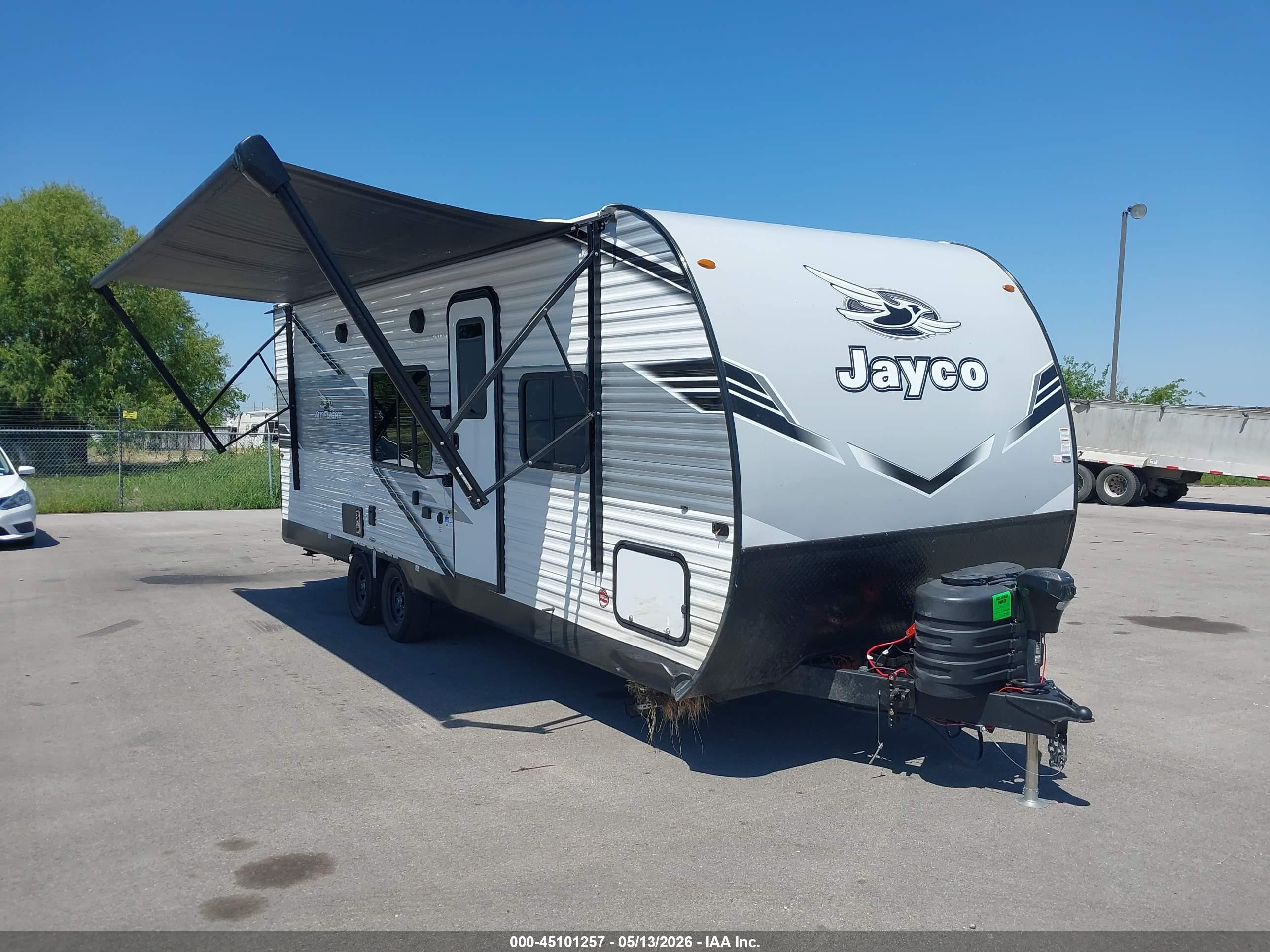 2025 Jayco Jay Flight VIN 1UJBC0BM3S17G0058 IAAI salvage auction — Side, Salvage (Nevada), sold $6,500 on 2026-06-24 (photo 1)
