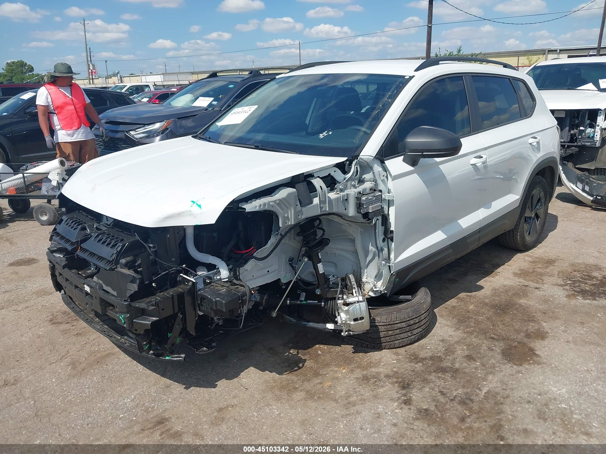 2026 Volkswagen Taos VIN 3VV5C7B26TM046035 IAAI salvage auction — Front End, Original (Texas), sold $6,200 on 2026-09-02 (photo 2)