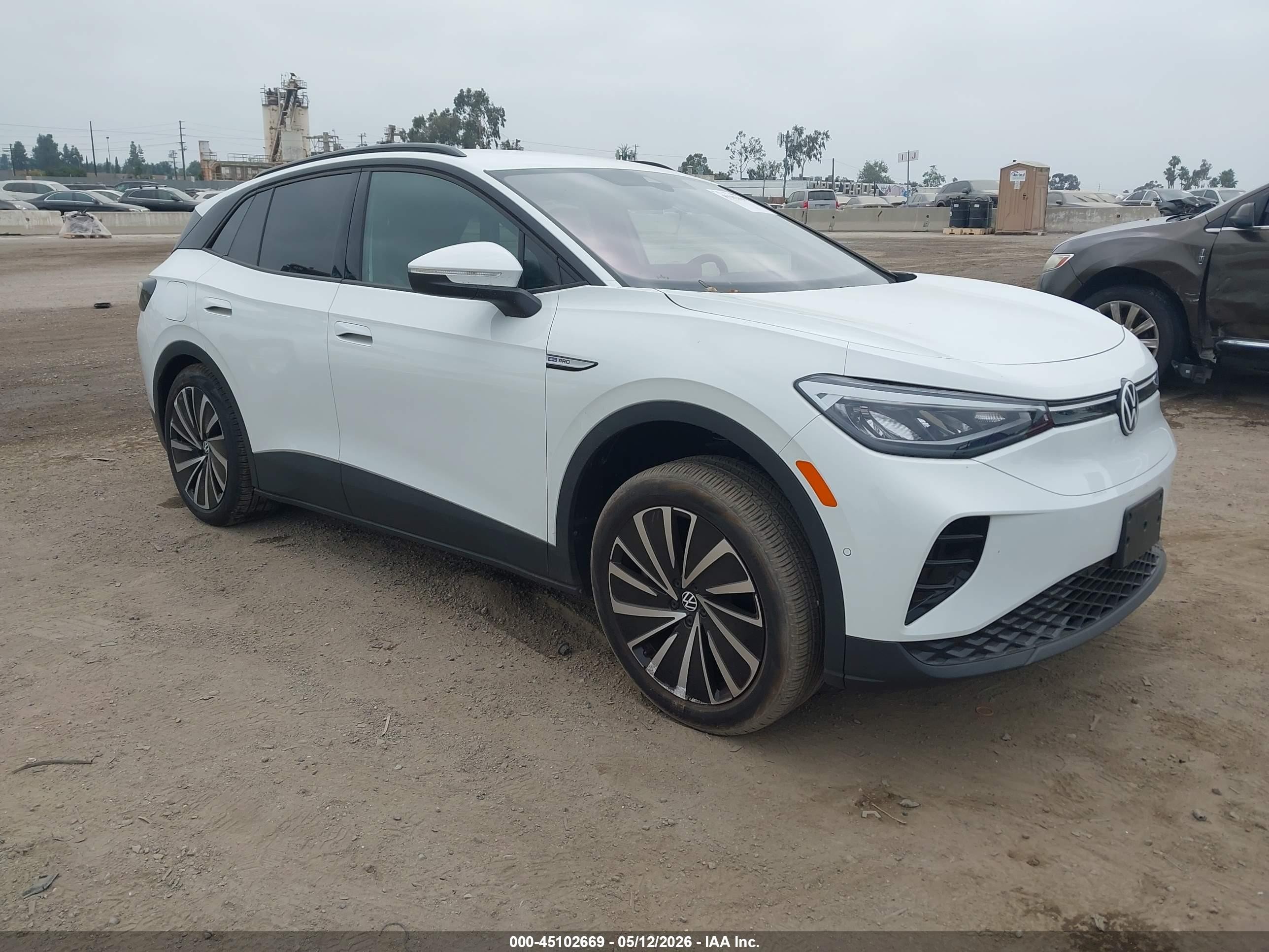 2025 Volkswagen ID.4 VIN 1V2DSPE8XSC004818 — IAAI salvage auction photo