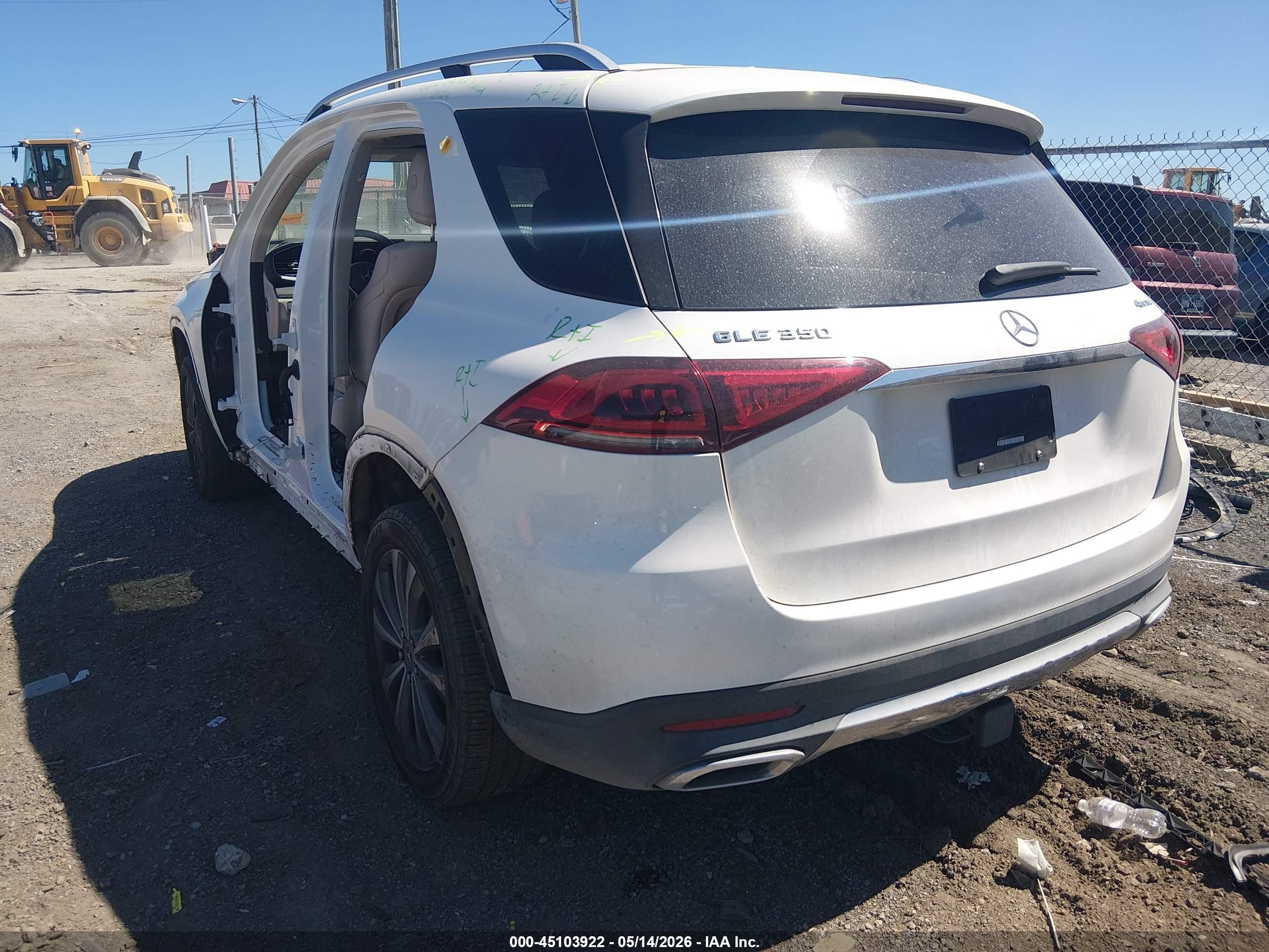 2020 Mercedes-Benz GLE-Class VIN 4JGFB4KB3LA012261 IAAI salvage auction — Side, Clear (Tennessee), sold $16,950 on 2026-07-02 (photo 3)