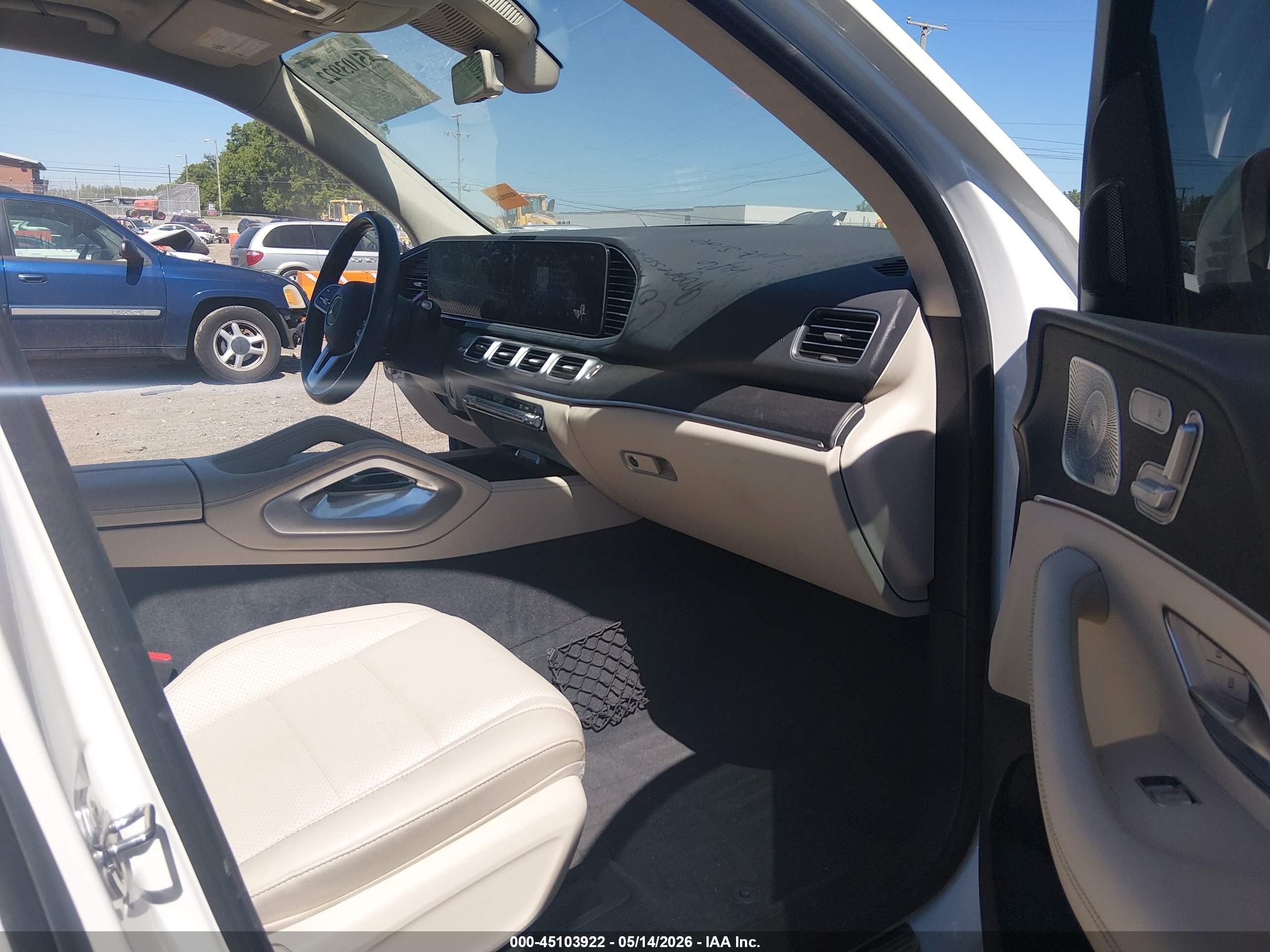 2020 Mercedes-Benz GLE-Class VIN 4JGFB4KB3LA012261 IAAI salvage auction — Side, Clear (Tennessee), sold $16,950 on 2026-07-02 (photo 5)