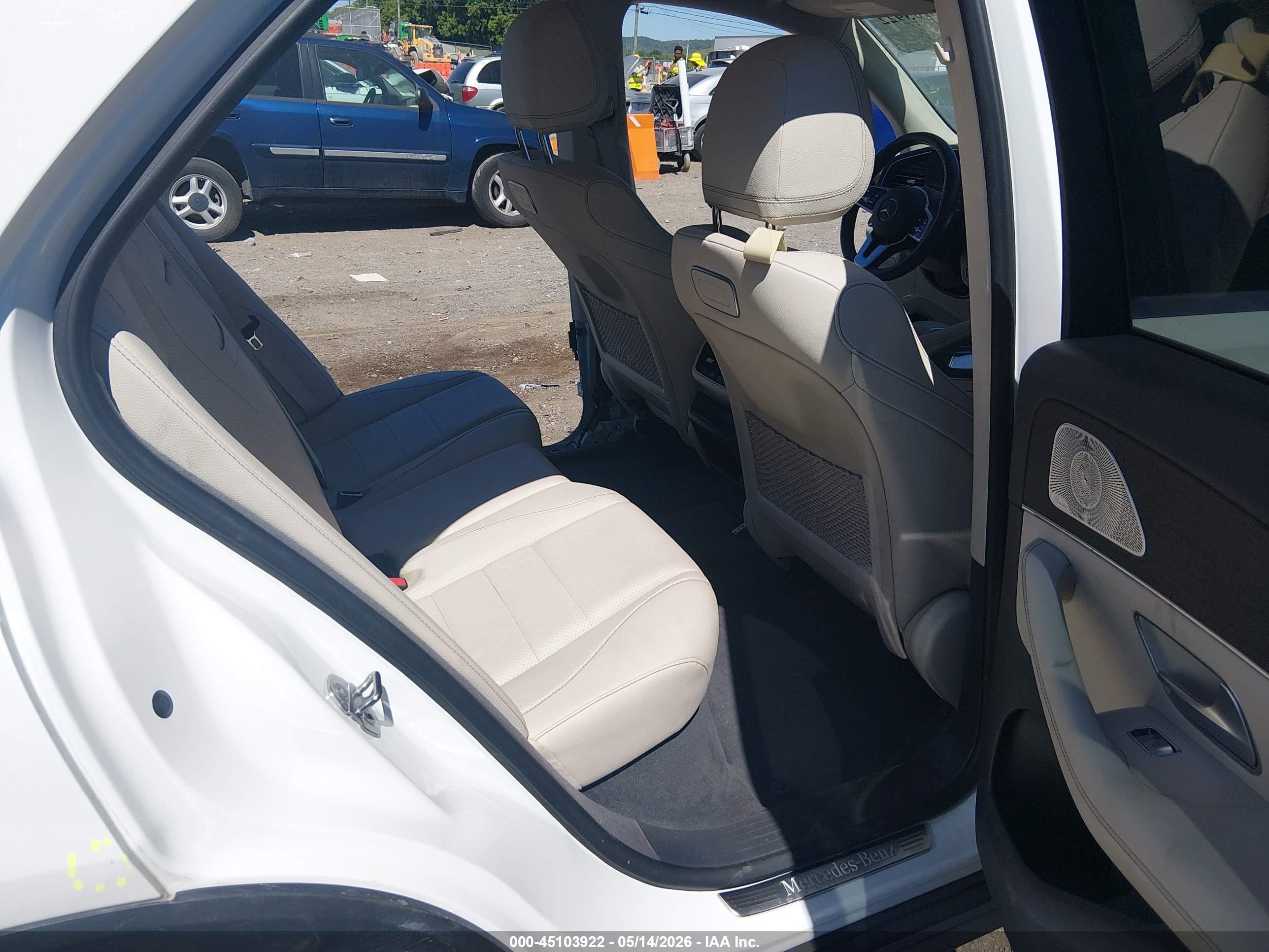 2020 Mercedes-Benz GLE-Class VIN 4JGFB4KB3LA012261 IAAI salvage auction — Side, Clear (Tennessee), sold $16,950 on 2026-07-02 (photo 8)