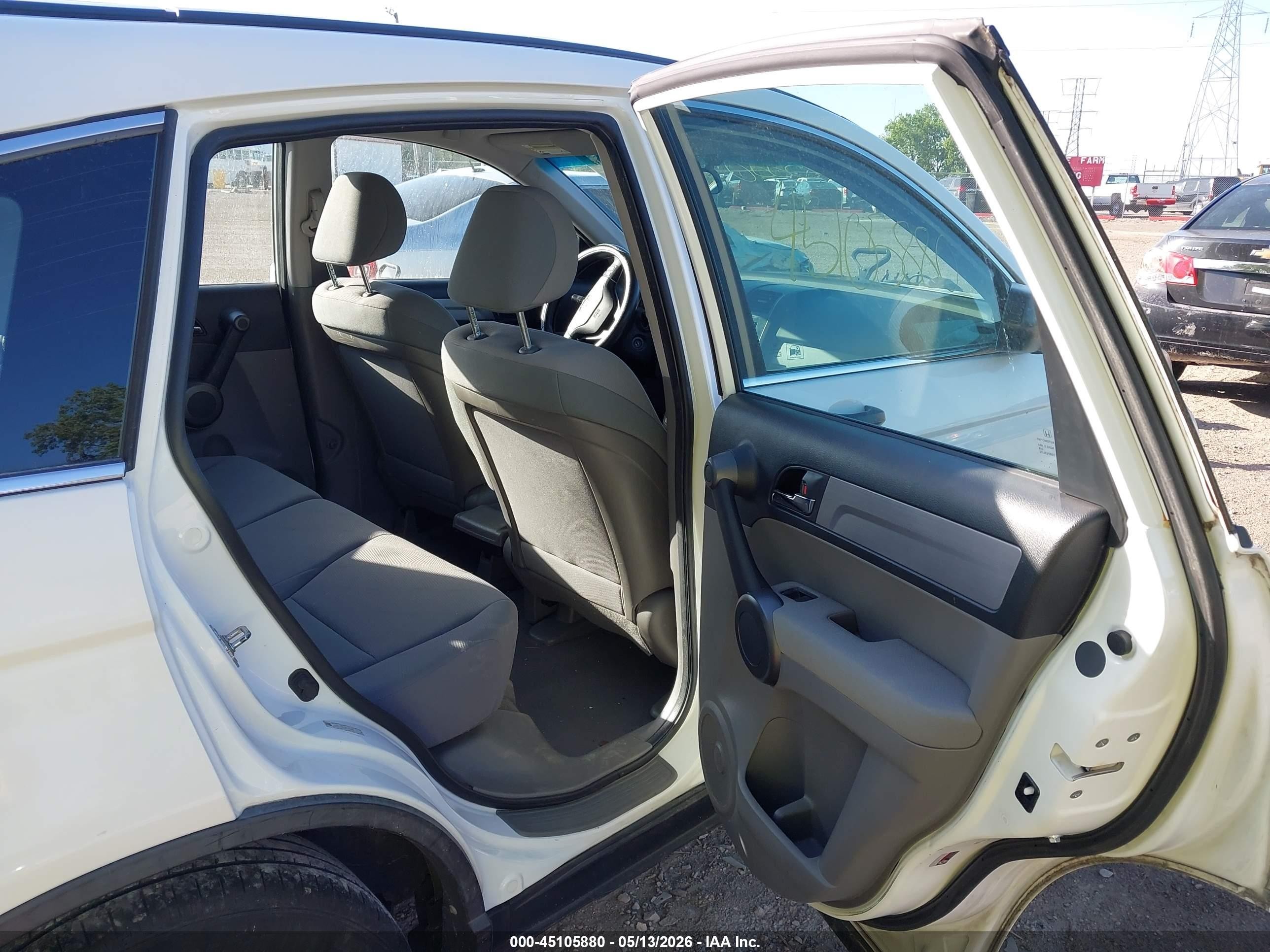 2011 Honda CR-V VIN 5J6RE4H35BL117986 IAAI salvage auction — Rear End, Clear (Indiana), sold $2,750 on 2026-06-24 (photo 8)