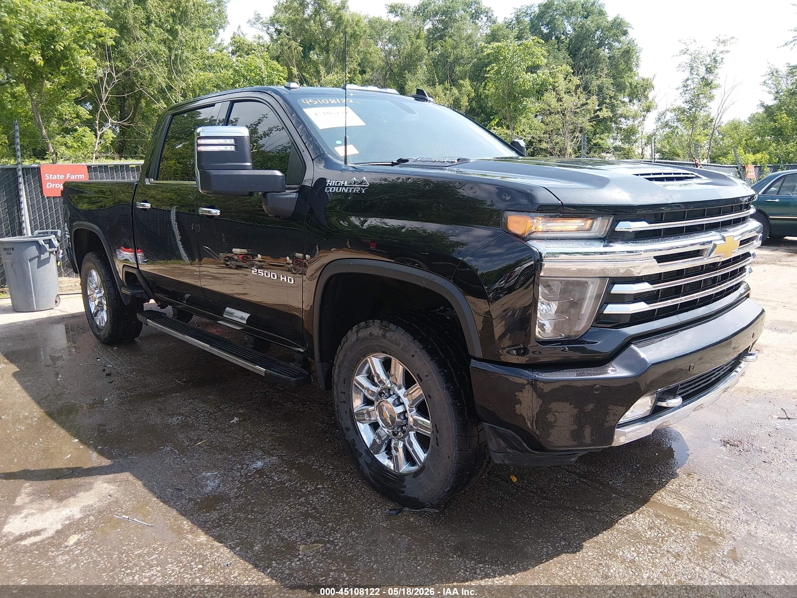 2021 Chevrolet Silverado 2500 VIN 1GC4YREY0MF318460 — IAAI salvage auction photo