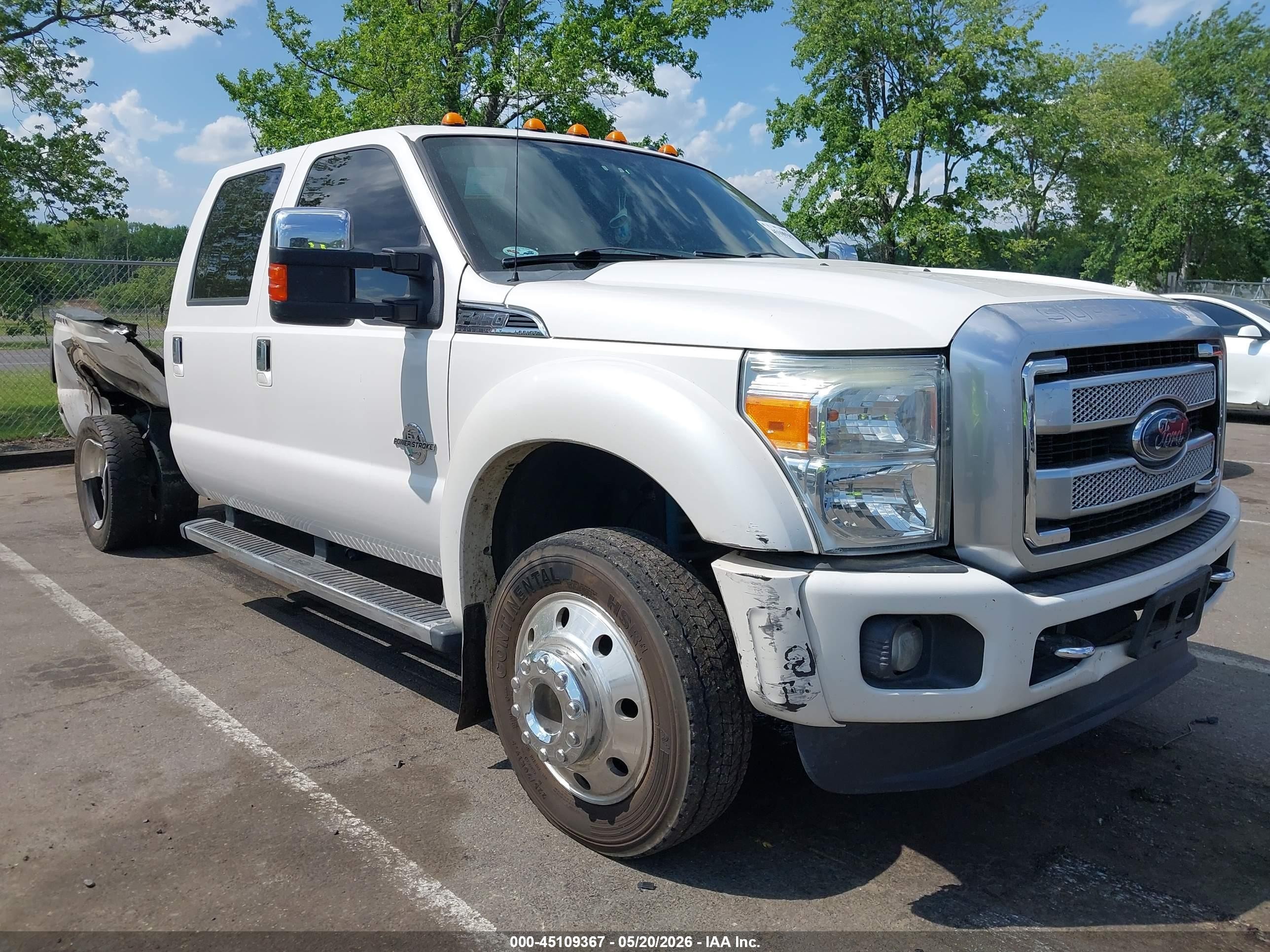 2015 Ford F-450 VIN 1FT8W4DT7FED04225 — IAAI salvage auction photo