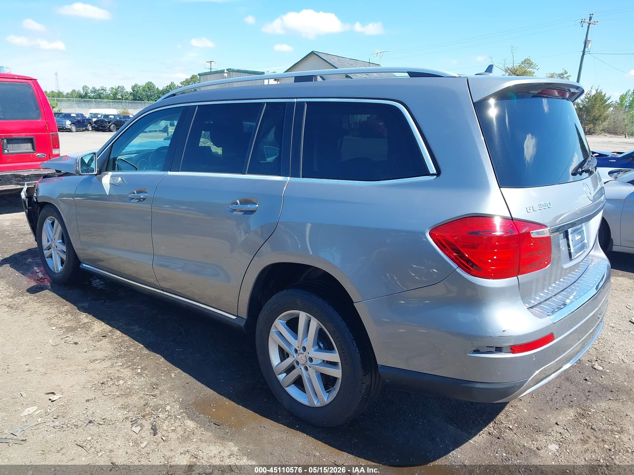 2014 Mercedes-benz VIN 4JGDF2EE1EA364313 IAAI salvage auction — Front End, Clear (Virginia), sold $1,500 on 2026-09-06 (photo 3)