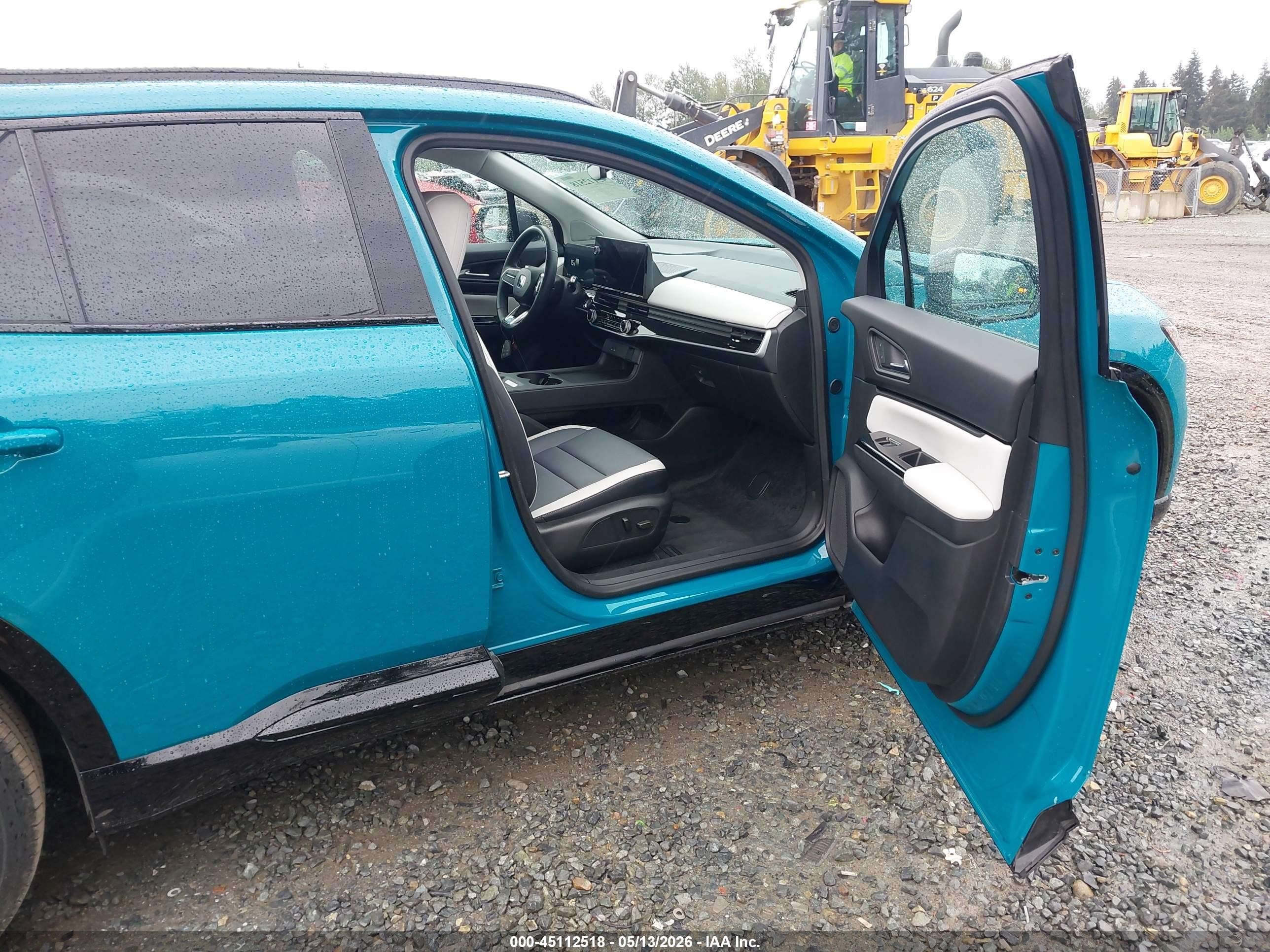 2024 Honda Prologue VIN 3GPKHXRJ1RS540192 IAAI salvage auction — Rear End, Salvage (Oregon), sold $8,700 on 2026-09-05 (photo 5)