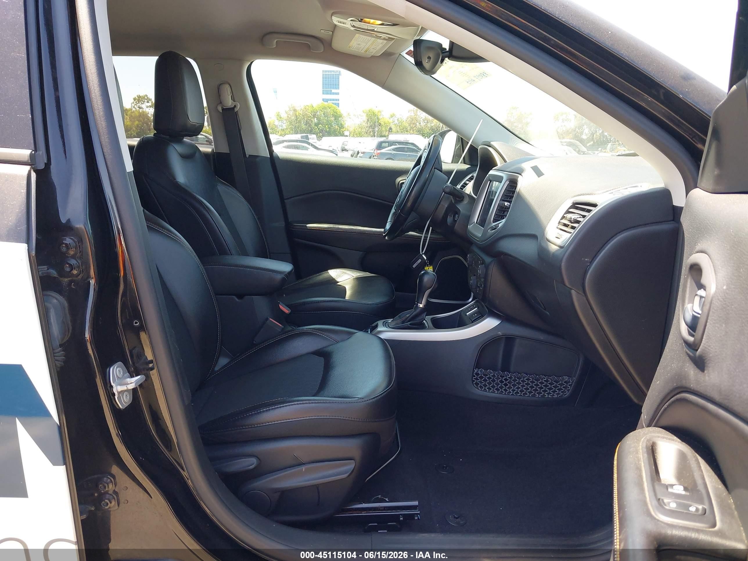 2018 Jeep Compass VIN 3C4NJCBB4JT293103 IAAI salvage auction — Normal Wear, Clear (California), sold $5,700 on 2026-07-09 (photo 5)