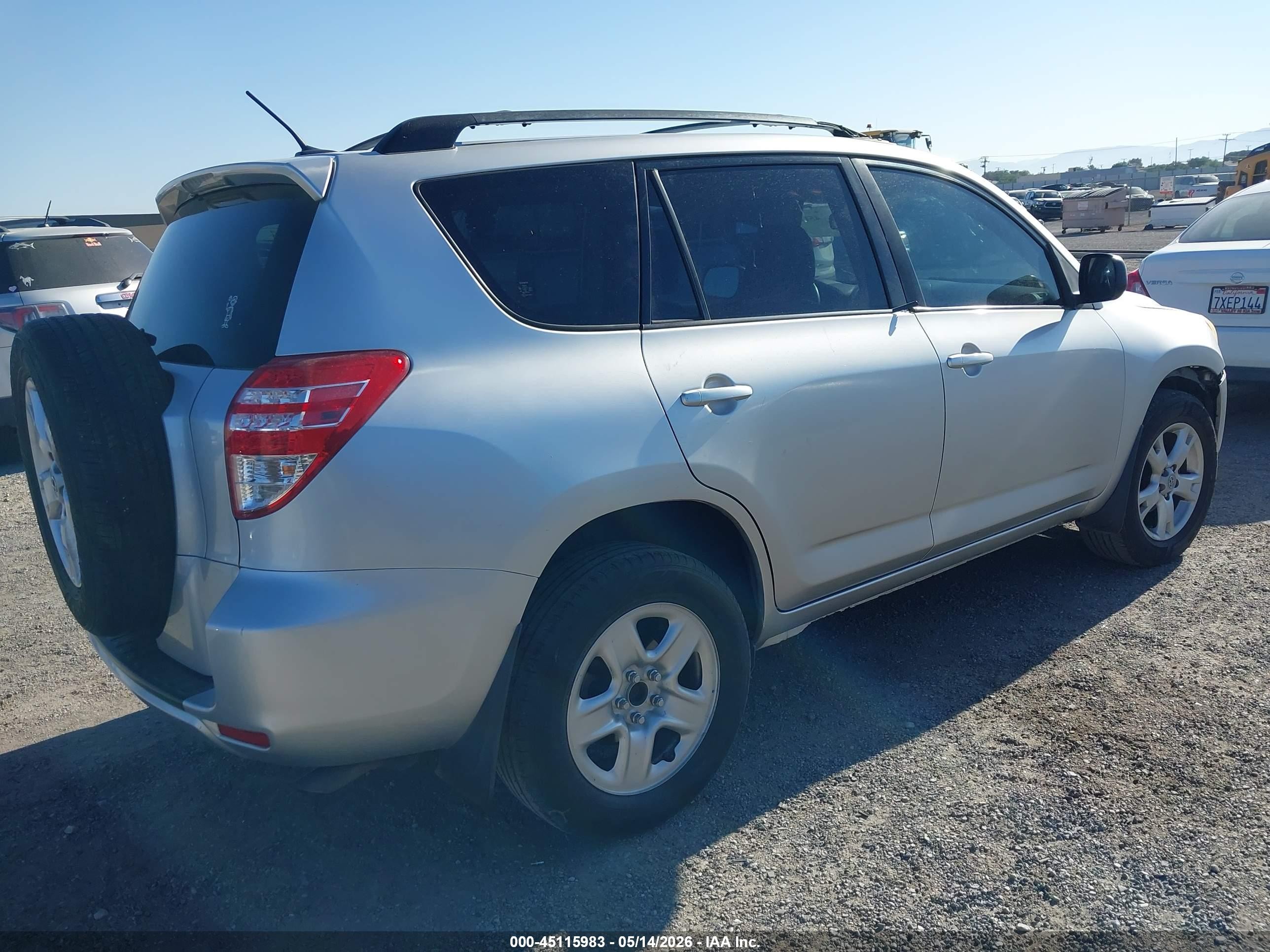 2011 Toyota RAV4 VIN JTMZF4DV0B5034724 IAAI salvage auction — Front End, Salvage (California), sold $1,725 on 2026-07-09 (photo 4)