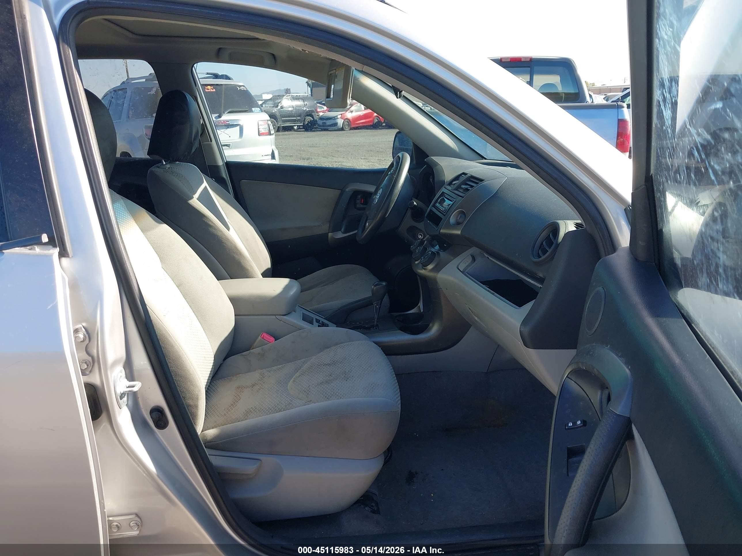 2011 Toyota RAV4 VIN JTMZF4DV0B5034724 IAAI salvage auction — Front End, Salvage (California), sold $1,725 on 2026-07-09 (photo 5)