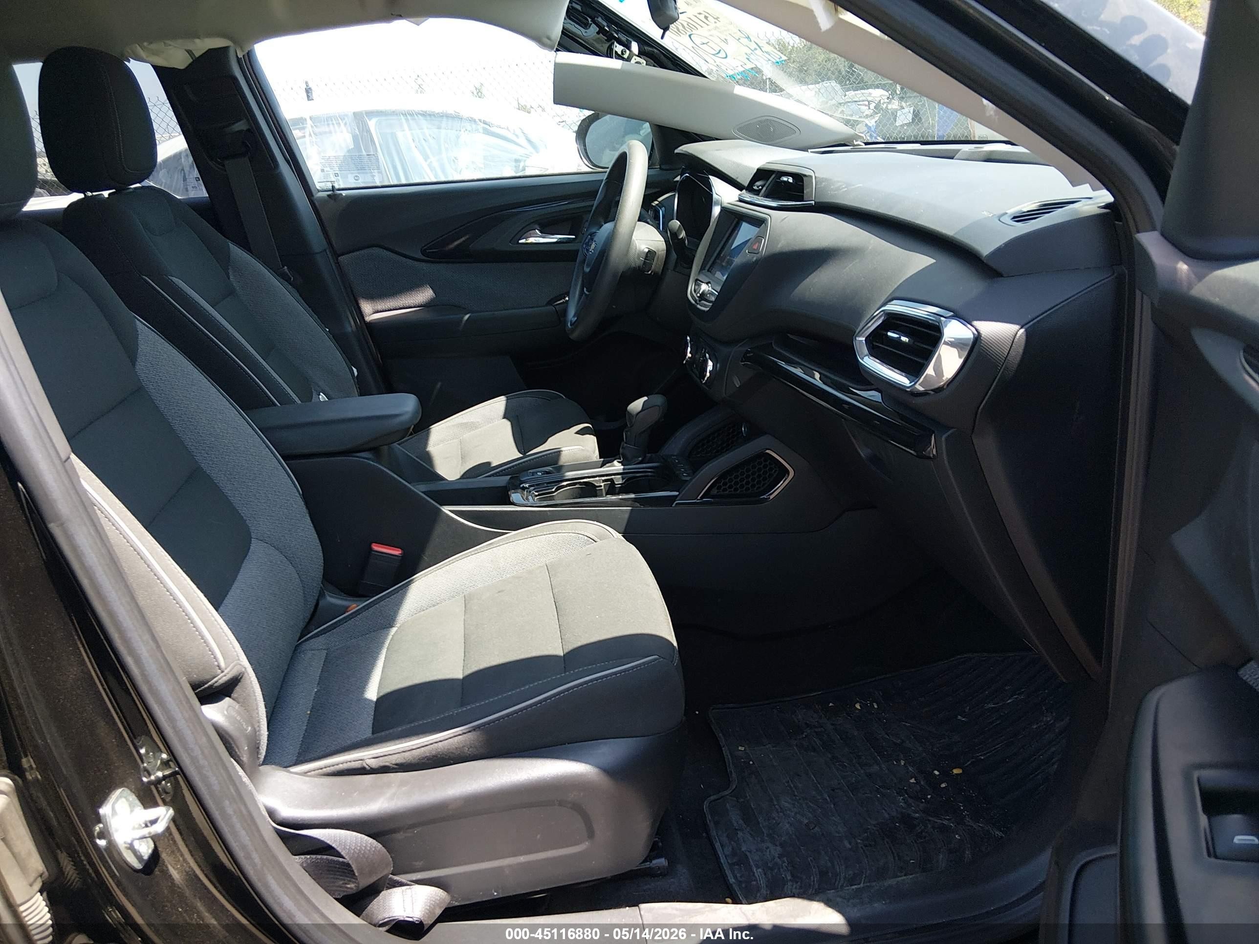 2022 Chevrolet Trailblazer VIN KL79MPSL2NB052279 IAAI salvage auction — Side, Salvage (California), sold $2,500 on 2026-09-13 (photo 5)