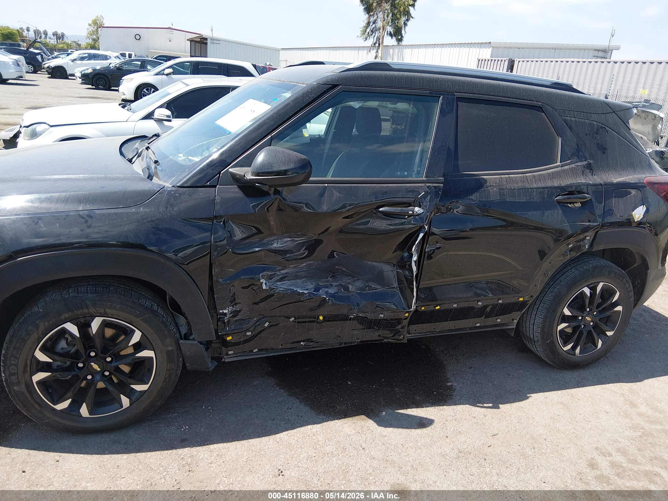 2022 Chevrolet Trailblazer VIN KL79MPSL2NB052279 IAAI salvage auction — Side, Salvage (California), sold $2,500 on 2026-09-13 (photo 6)