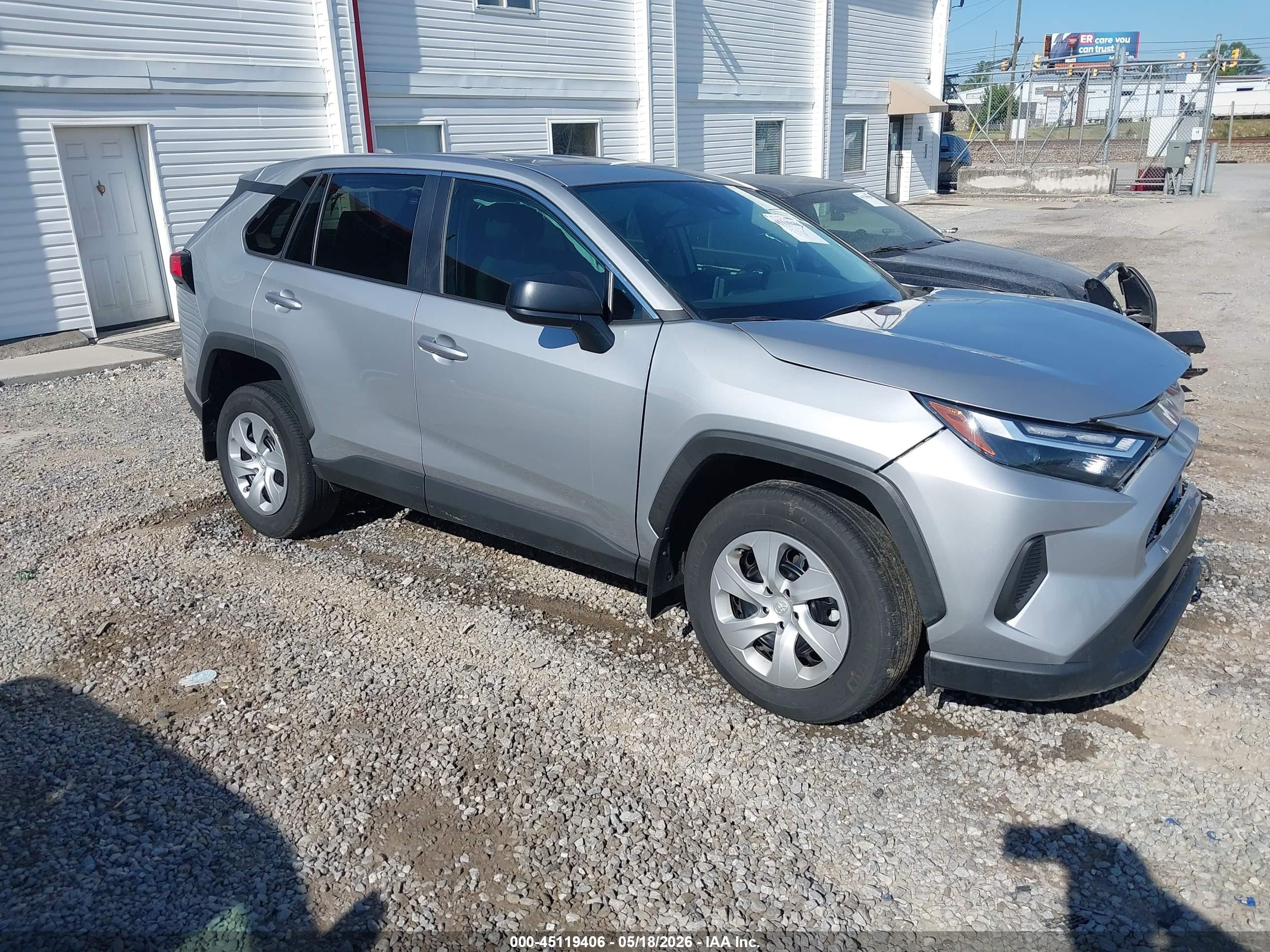 2024 Toyota RAV4 VIN 2T3F1RFV4RW456798 — IAAI salvage auction photo