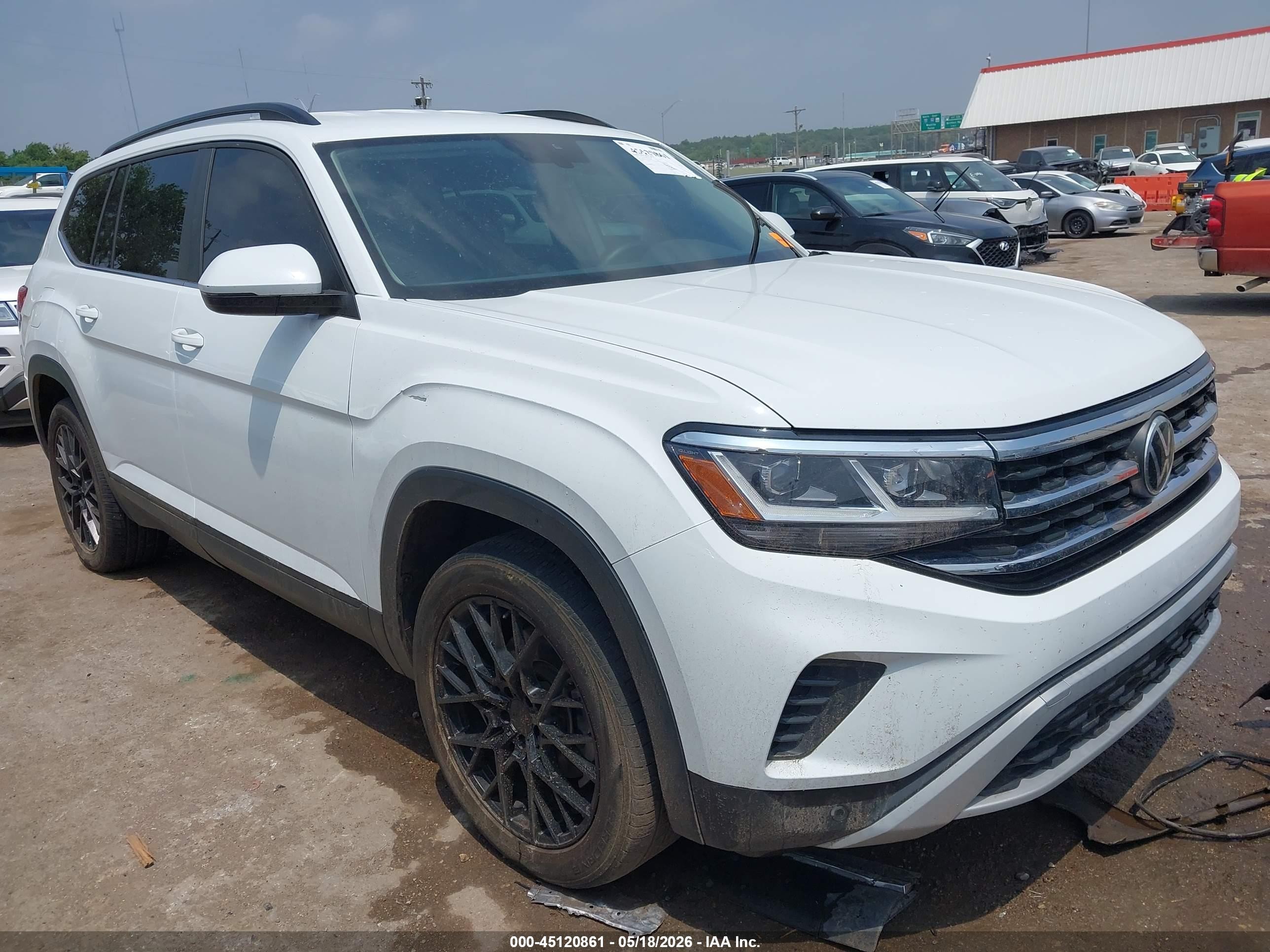 2021 Volkswagen Atlas VIN 1V2HR2CA1MC594898 — IAAI salvage auction photo