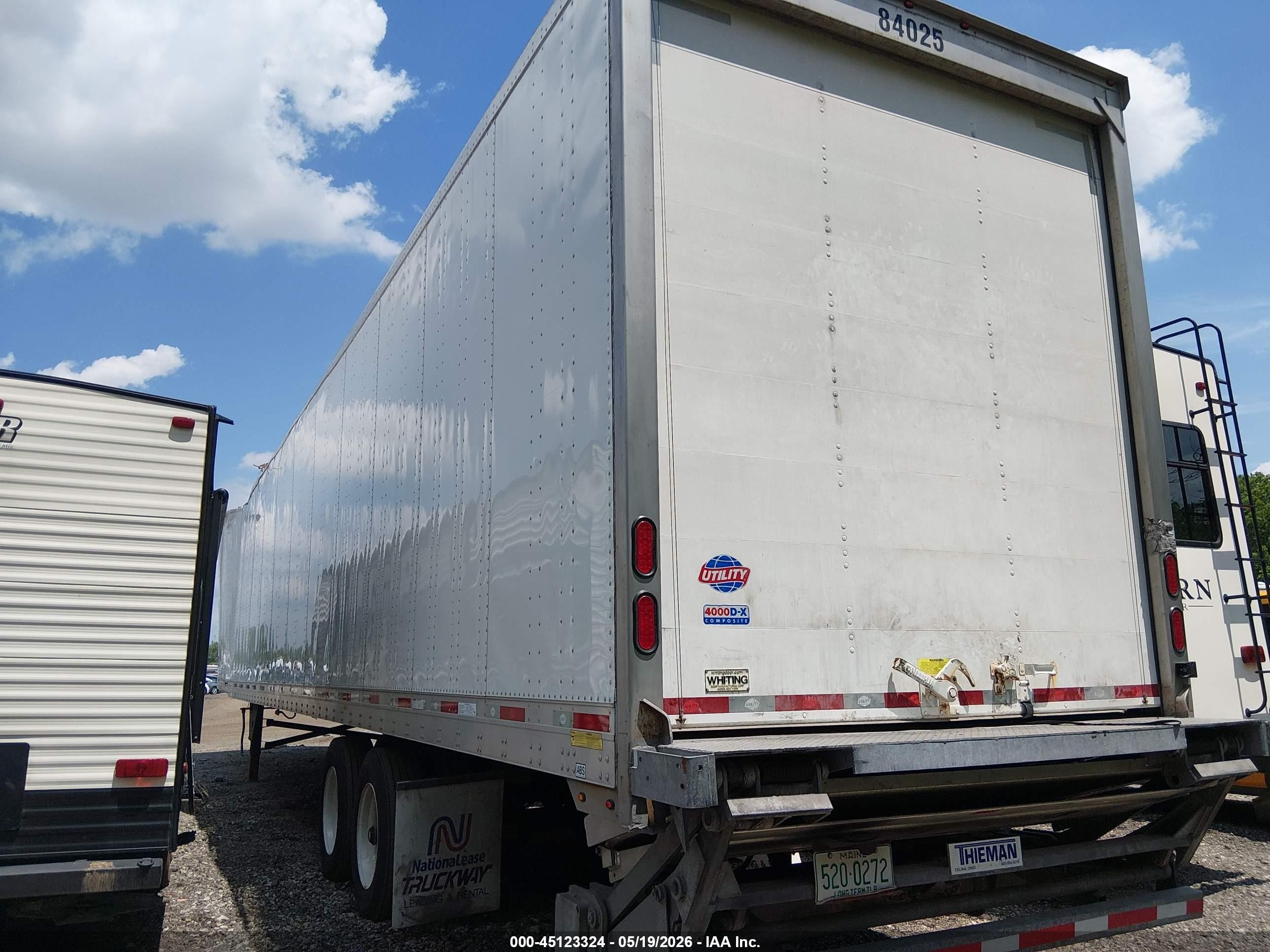 2024 Utility trailer mfg Van VIN 1UYVS2535R7131302 IAAI salvage auction — Top/Roof, Salvage (Ohio), sold $3,350 on 2026-10-01 (photo 3)