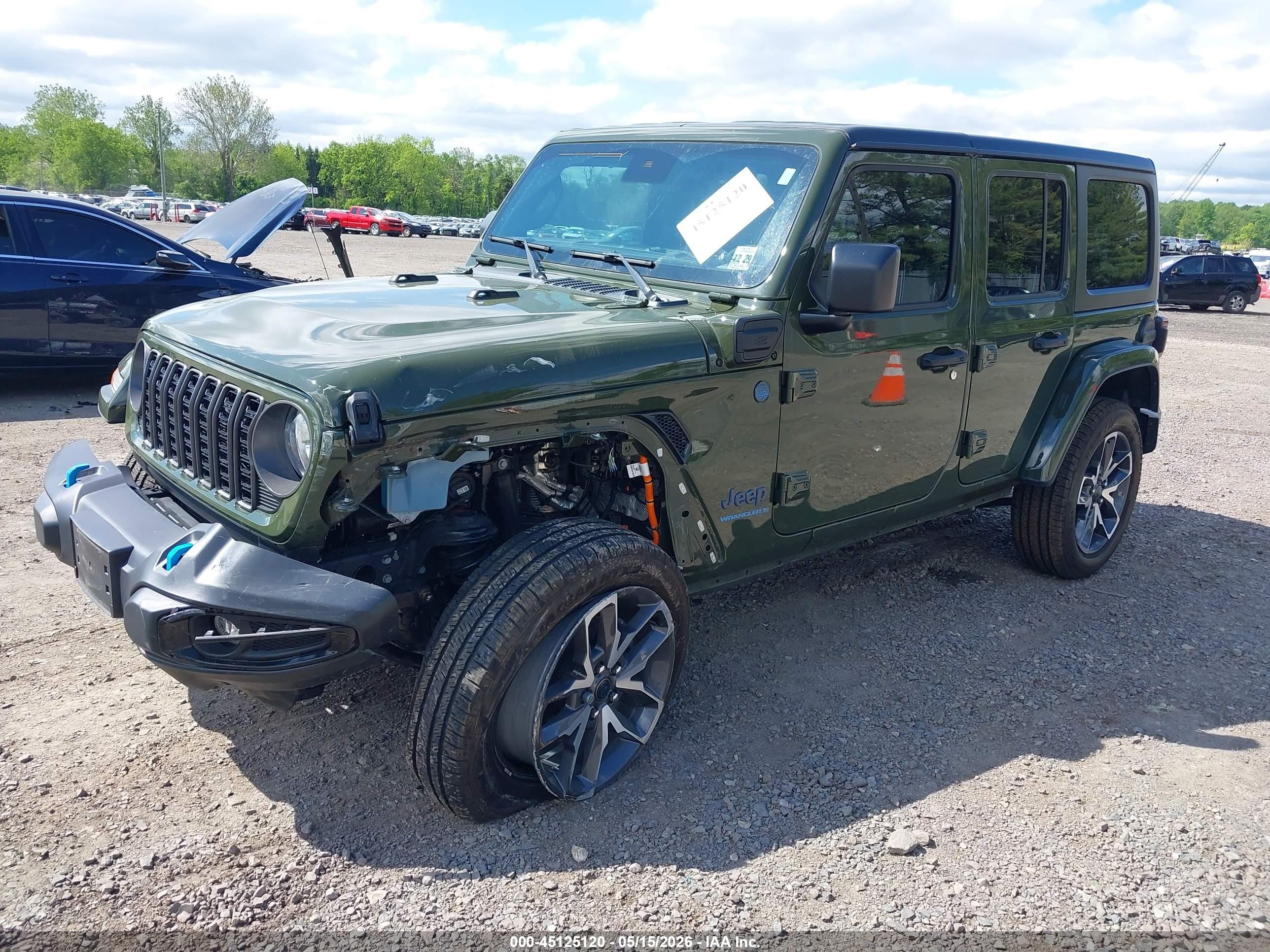 2024 Jeep Grand wagoneer VIN 1C4RJXN68RW191204 IAAI salvage auction — Unknown, Salvage (New Jersey), sold $14,100 on 2026-09-19 (photo 2)