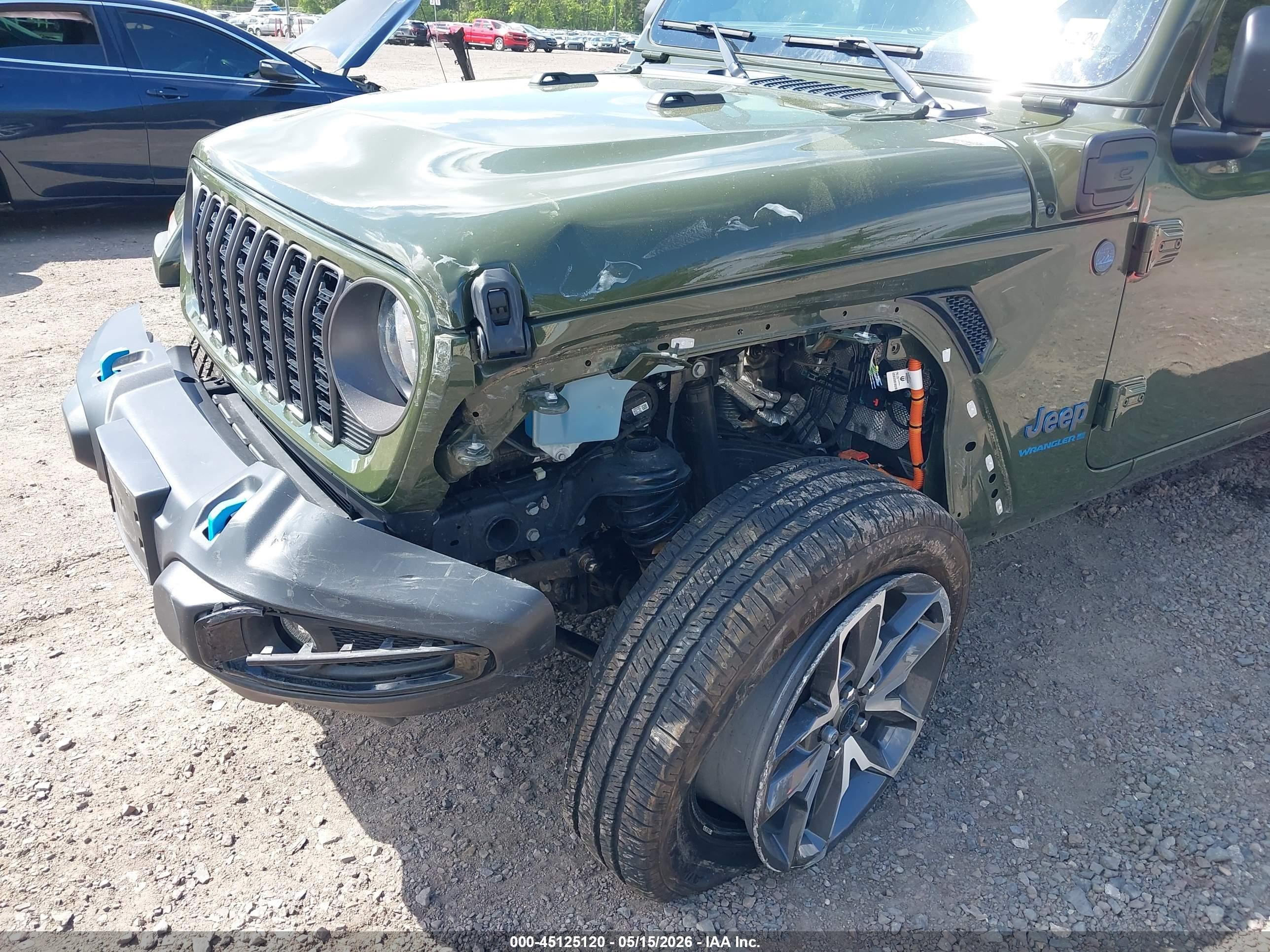 2024 Jeep Grand wagoneer VIN 1C4RJXN68RW191204 IAAI salvage auction — Unknown, Salvage (New Jersey), sold $14,100 on 2026-09-19 (photo 6)