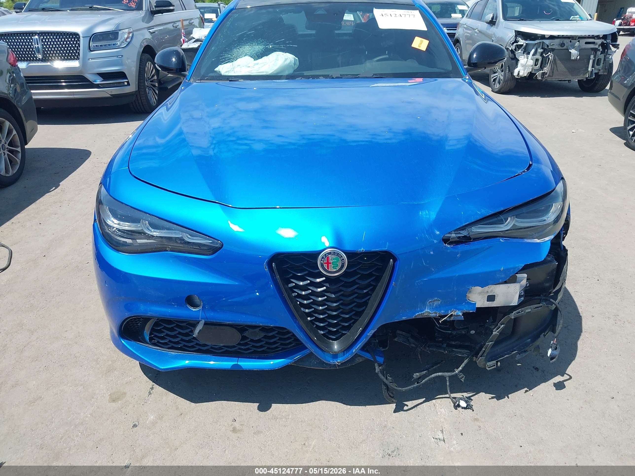 2024 Alfa romeo Giulia VIN ZARFANBN6R7680168 IAAI salvage auction — Front End, Salvage (Ohio), sold $9,700 on 2026-09-18 (photo 6)