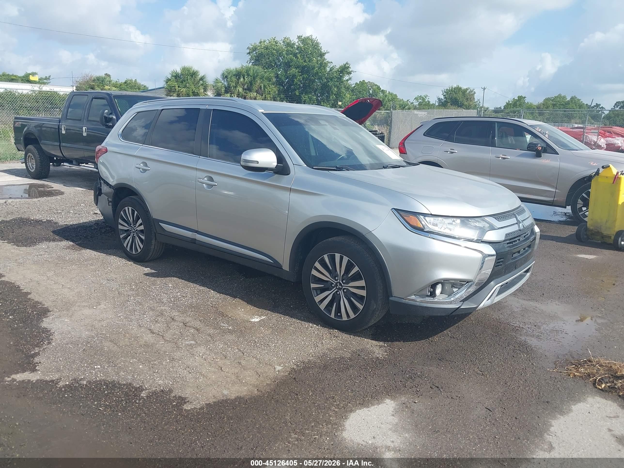 2020 Mitsubishi Outlander VIN JA4AD3A34LZ020877 IAAI salvage auction — Rear End, Rebuildable (Florida), sold $2,650 on 2026-09-25 (photo 1)