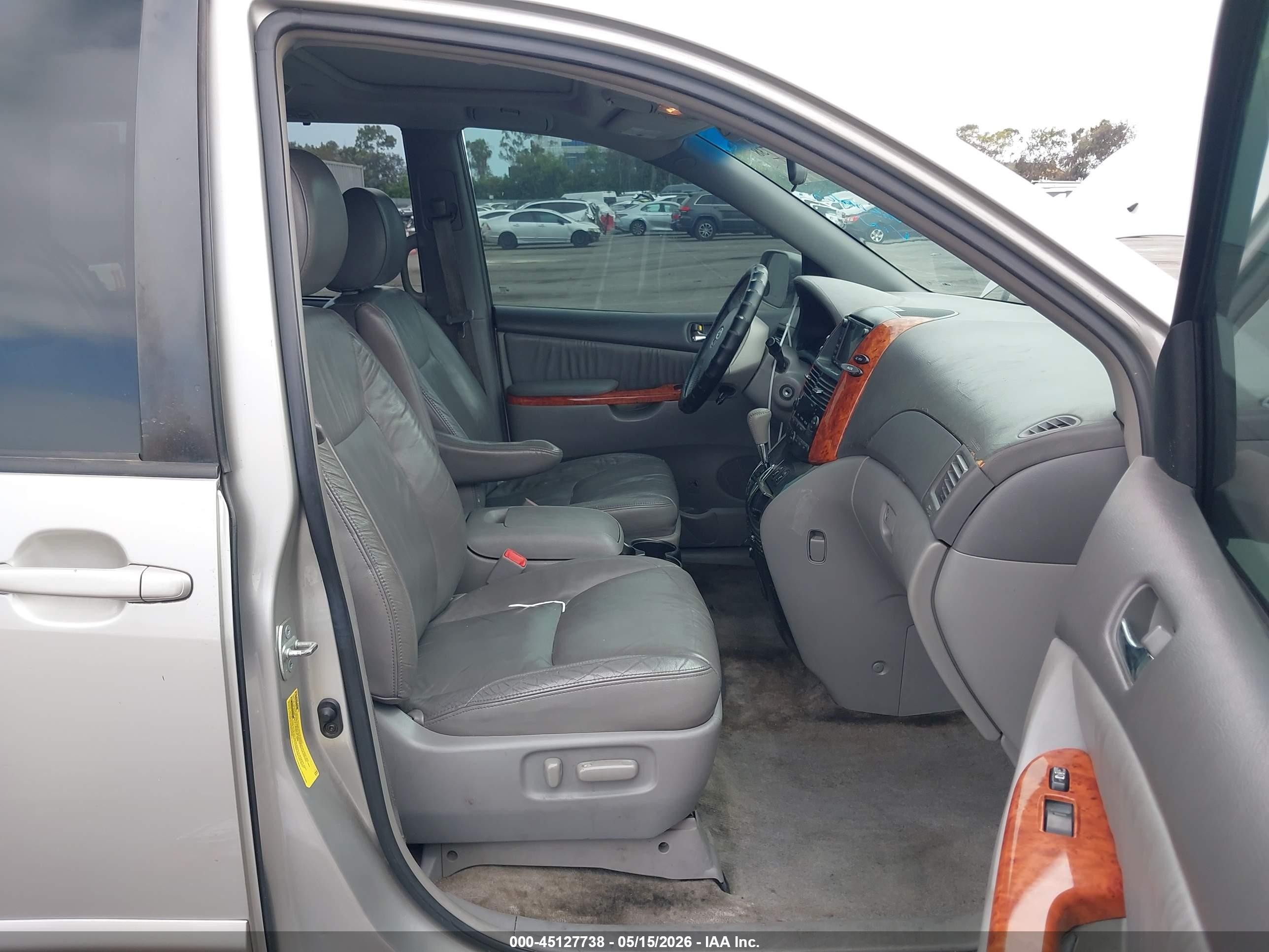 2010 Toyota Sienna VIN 5TDYK4CC6AS304460 IAAI salvage auction — Side, Salvage (California), sold $1,150 on 2026-07-09 (photo 5)
