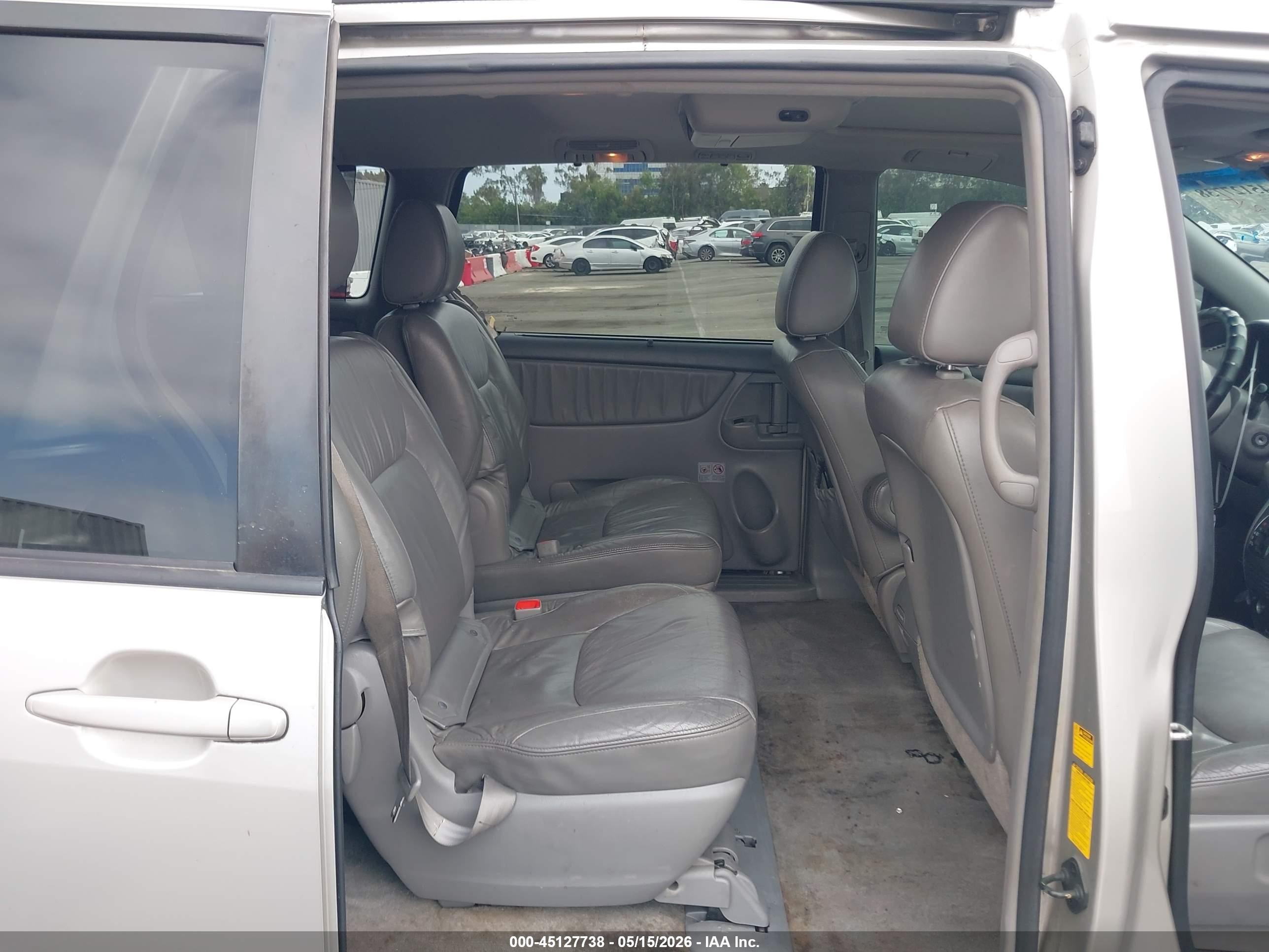 2010 Toyota Sienna VIN 5TDYK4CC6AS304460 IAAI salvage auction — Side, Salvage (California), sold $1,150 on 2026-07-09 (photo 8)
